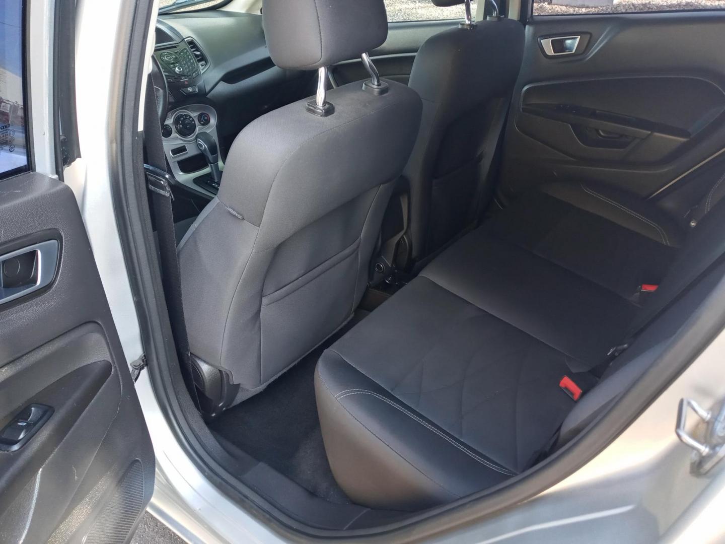 2016 silver /gray and black Ford Fiesta SE Hatchback (3FADP4EJ8GM) with an 1.6L L4 DOHC 16V engine, automatic transmission, located at 323 E Dunlap Ave., Phoenix, AZ, 85020, (602) 331-9000, 33.567677, -112.069000 - 2016 Ford Fiesta SE Hatchback,...... EXCELLENT condition, A Real Must See!!.... No accidents, Ice cold ac, Stereo/CD Player, Bluetooth, Phone sync, Clean Black and gray interior with Black cloth seats in near perfect condition, power windows, power door locks, clean Arizona title, Runs and Drives E - Photo#10