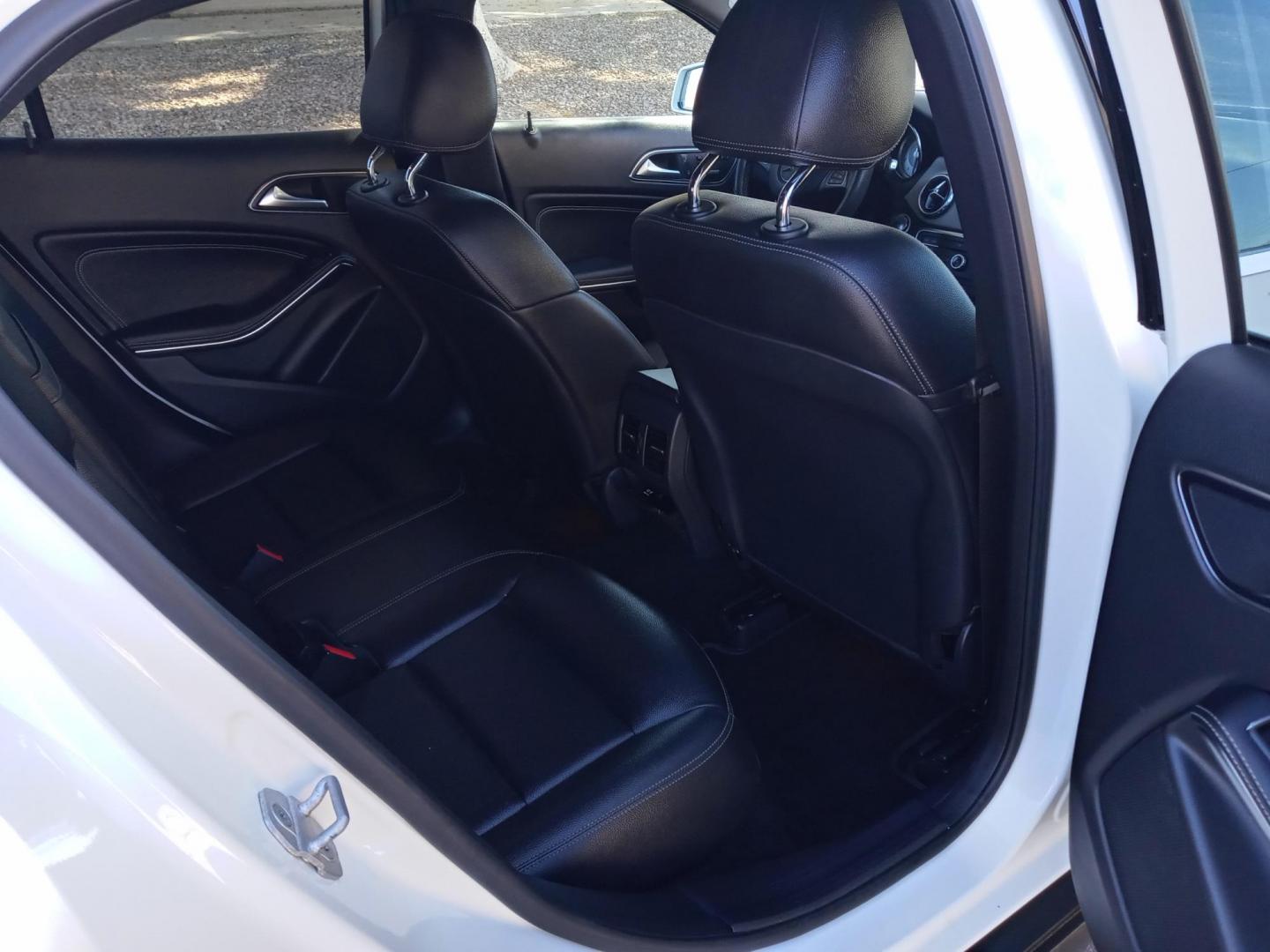 2017 WHITE /black Mercedes-Benz GLA-Class GLA250 (WDCTG4EBXHJ) with an 2.0L L4 DOHC 16V TURBO engine, 7A transmission, located at 323 E Dunlap Ave., Phoenix, AZ, 85020, (602) 331-9000, 33.567677, -112.069000 - 2017 Mercedes-Benz GLA-Class GLA250,......A True Must See!! No accidents, IceCold AC, The car is gorgeous inside and out, power windows, power door locks, Gorgeous tinted sunroof, Stereo/Cd Player, Navigation, Phone sync, Bluetooth, Satellite radio compatible, Backup camera, Clean Black Interior wit - Photo#15