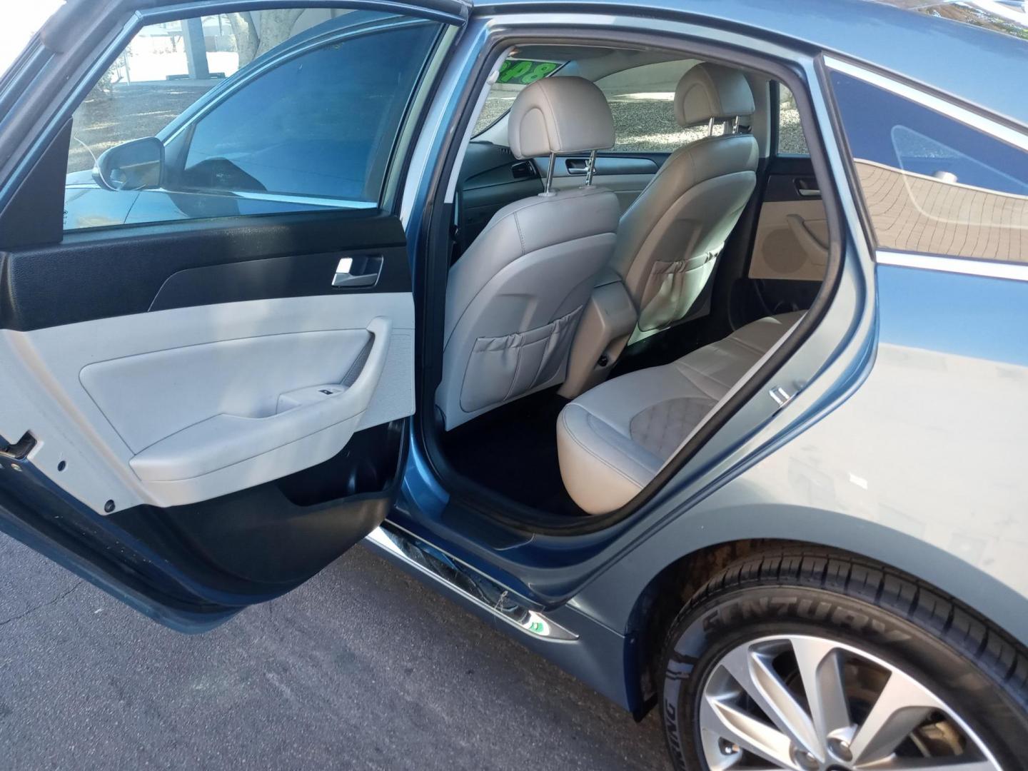 2015 BLUE /gray and black Hyundai Sonata Sport (5NPE34AF4FH) with an 2.4L L4 DOHC 16V engine, 6-Speed Automatic transmission, located at 323 E Dunlap Ave., Phoenix, AZ, 85020, (602) 331-9000, 33.567677, -112.069000 - 2015 Hyundai Sonata Sport,……. EXCELLENT condition,........ A Real Must See!!.... No accidents, Power everything, Ice cold ac, Gray and black interior with gray leather seats in near perfect condition, power windows, power door locks, Stereo/cd player, phone sync, blue tooth, backup camera, clea - Photo#10
