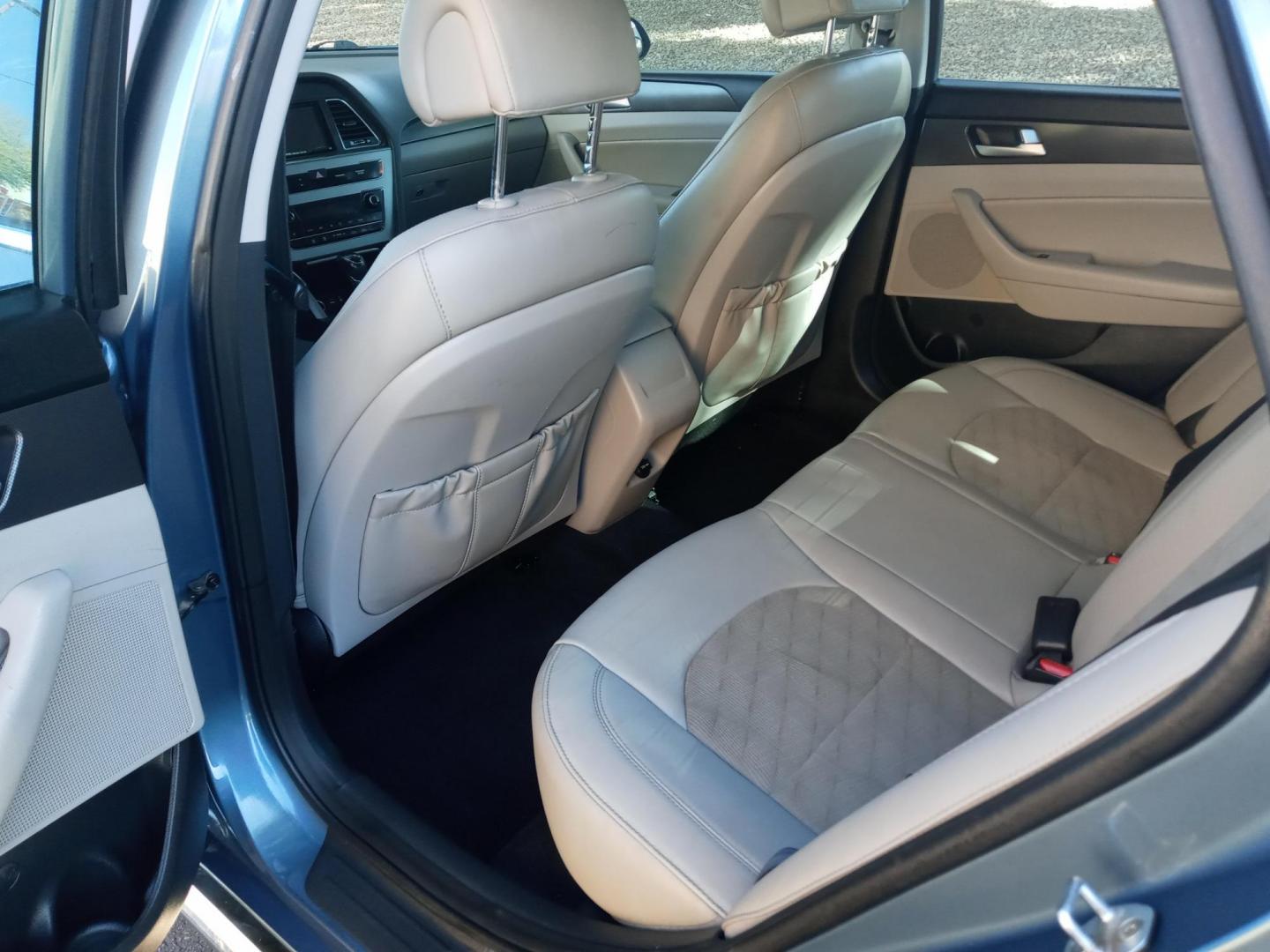 2015 BLUE /gray and black Hyundai Sonata Sport (5NPE34AF4FH) with an 2.4L L4 DOHC 16V engine, 6-Speed Automatic transmission, located at 323 E Dunlap Ave., Phoenix, AZ, 85020, (602) 331-9000, 33.567677, -112.069000 - 2015 Hyundai Sonata Sport,……. EXCELLENT condition,........ A Real Must See!!.... No accidents, Power everything, Ice cold ac, Gray and black interior with gray leather seats in near perfect condition, power windows, power door locks, Stereo/cd player, phone sync, blue tooth, backup camera, clea - Photo#11