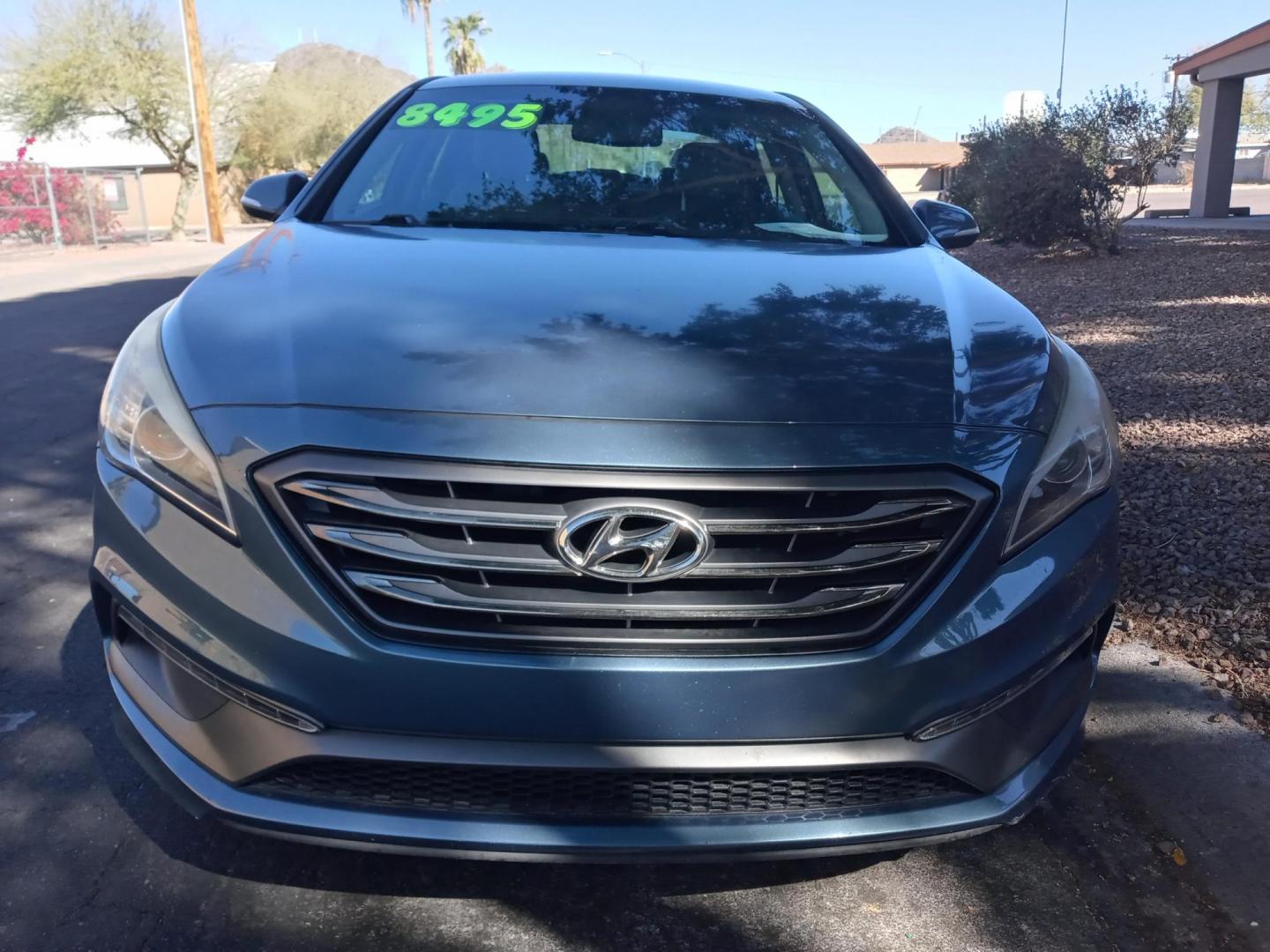 2015 BLUE /gray and black Hyundai Sonata Sport (5NPE34AF4FH) with an 2.4L L4 DOHC 16V engine, 6-Speed Automatic transmission, located at 323 E Dunlap Ave., Phoenix, AZ, 85020, (602) 331-9000, 33.567677, -112.069000 - 2015 Hyundai Sonata Sport,……. EXCELLENT condition,........ A Real Must See!!.... No accidents, Power everything, Ice cold ac, Gray and black interior with gray leather seats in near perfect condition, power windows, power door locks, Stereo/cd player, phone sync, blue tooth, backup camera, clea - Photo#1