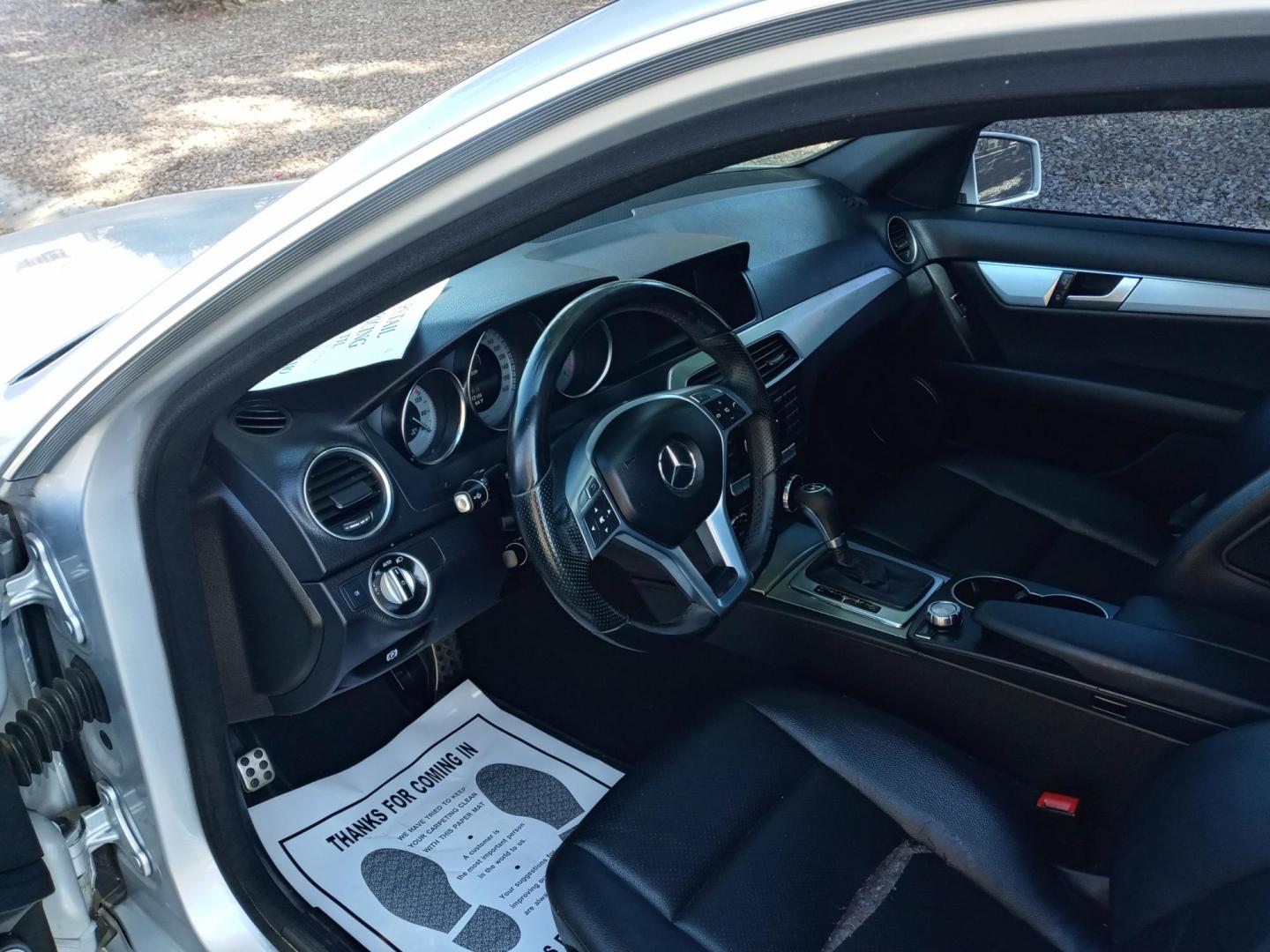 2014 silver /black Mercedes-Benz C-Class C300 4MATIC Sport Sedan (WDDGF8AB5ER) with an 3.0L V6 DOHC 24V engine, 7-Speed Automatic transmission, located at 323 E Dunlap Ave., Phoenix, AZ, 85020, (602) 331-9000, 33.567677, -112.069000 - 2014 Mercedes-Benz C-Class C300 4MATIC Sport Sedan,……. EXCELLENT condition,…… A Real Must See!!.... No accidents, Power everything, Ice cold ac, black interior with black leather seats in near perfect condition, power windows, power door locks, stereo/cd player, phone sync, blue tooth, Gorge - Photo#9