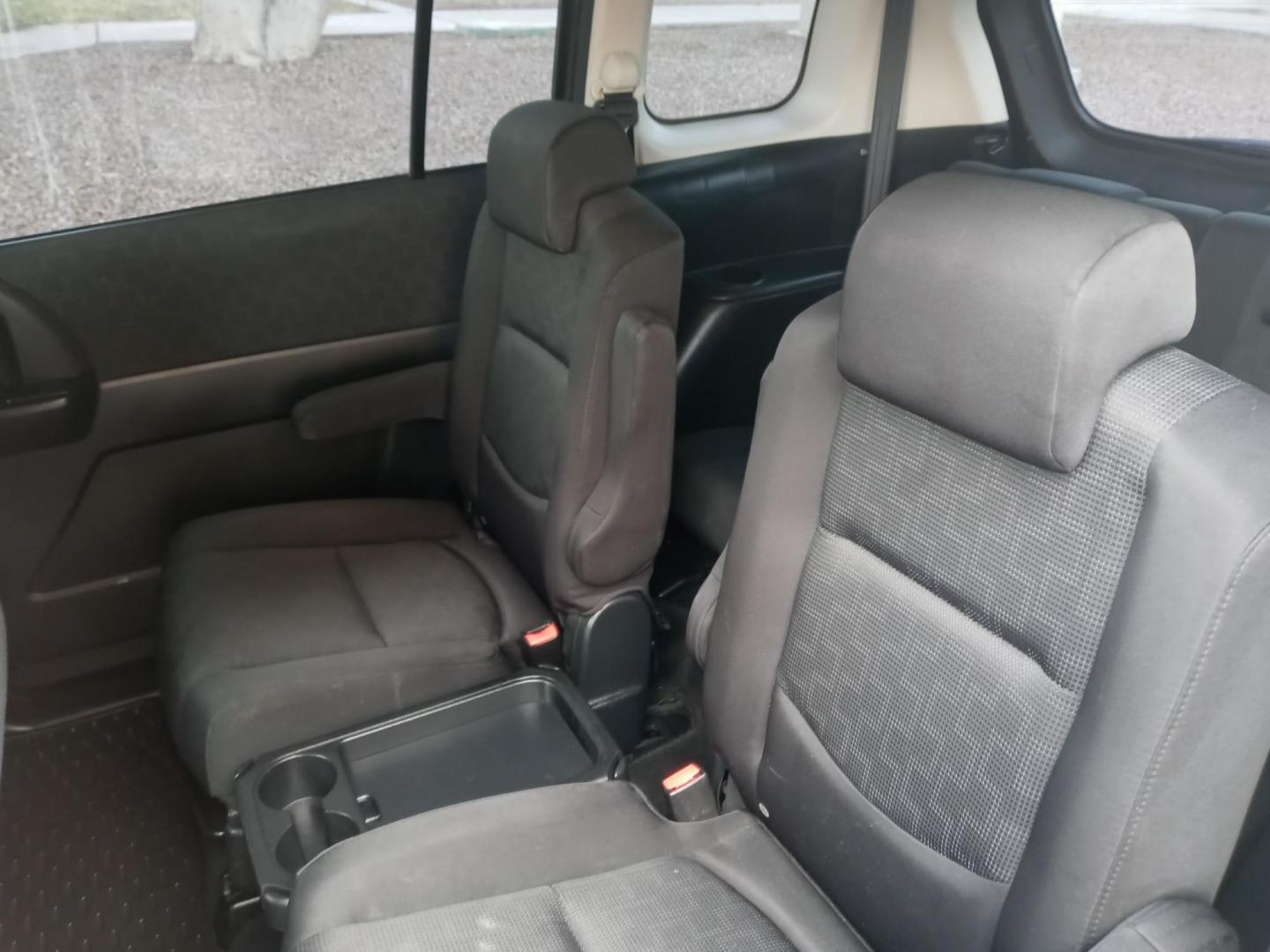 2008 silver /gray and black Mazda MAZDA5 Grand Touring (JM1CR293080) with an 2.3L L4 DOHC 16V engine, 5-Speed Automatic transmission, located at 323 E Dunlap Ave., Phoenix, AZ, 85020, (602) 331-9000, 33.567677, -112.069000 - 2008 Mazda MAZDA5 Grand Touring,.......EXCELLENT condition,........ Ice Cold A/C, Clean black and gray interior with black cloth seats in near perfect condition, New brakes, Tune up, Stereo/CD Player, Bluetooth, Phone sync, Satellite compatible, 3RD Row seating, Rear A/C, Gorgeous tinted sunroof, Th - Photo#11