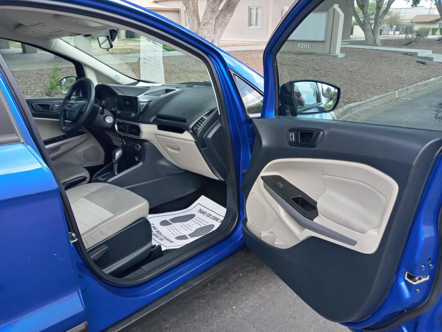 2018 BLUE /gray and black Ford EcoSport S (MAJ3P1RE3JC) with an 1.0L L3 engine, 6A transmission, located at 323 E Dunlap Ave., Phoenix, AZ, 85020, (602) 331-9000, 33.567677, -112.069000 - 2018 Ford EcoSport S,.......EXCELLENT condition, ONLY 84K MILES!!.... Ice Cold A/C, Black and gray interior with gray cloth seats in near perfect condition, New Tires, New brakes, Tune up, Stereo/CD Player, Bluetooth, Phone sync, Backuup camera, This suv is gorgeous inside and out, Incredible gas m - Photo#12