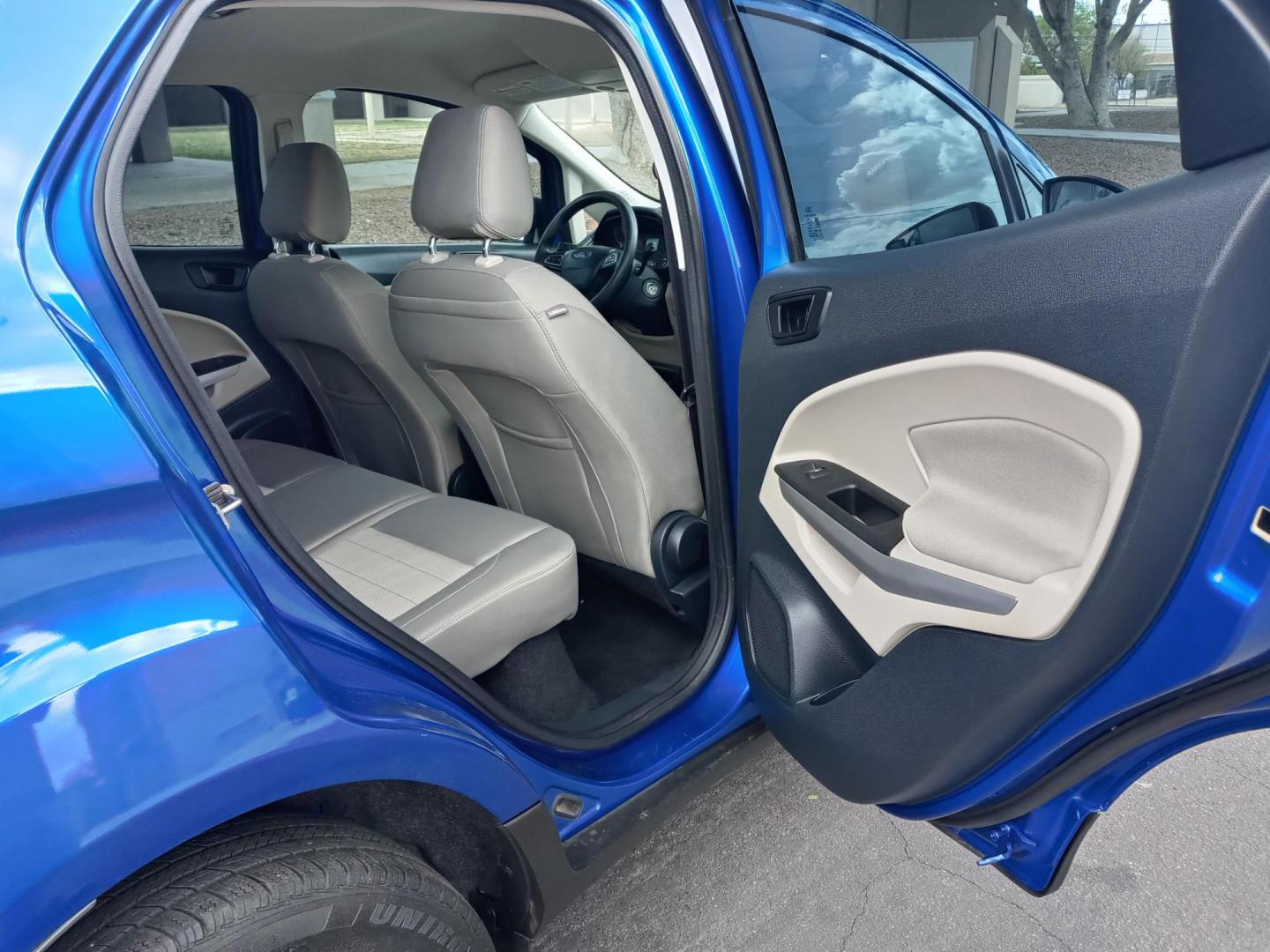 2018 BLUE /gray and black Ford EcoSport S (MAJ3P1RE3JC) with an 1.0L L3 engine, 6A transmission, located at 323 E Dunlap Ave., Phoenix, AZ, 85020, (602) 331-9000, 33.567677, -112.069000 - 2018 Ford EcoSport S,.......EXCELLENT condition, ONLY 84K MILES!!.... Ice Cold A/C, Black and gray interior with gray cloth seats in near perfect condition, New Tires, New brakes, Tune up, Stereo/CD Player, Bluetooth, Phone sync, Backuup camera, This suv is gorgeous inside and out, Incredible gas m - Photo#14