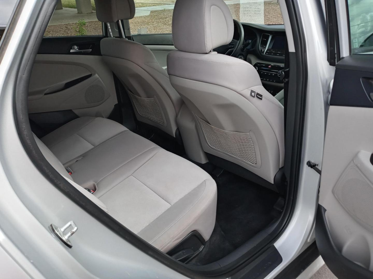 2018 silver /gray and black Hyundai Tucson SE AWD (KM8J3CA43JU) with an 2.0L L4 DOHC 16V engine, 6A transmission, located at 323 E Dunlap Ave., Phoenix, AZ, 85020, (602) 331-9000, 33.567677, -112.069000 - 2018 Hyundai Tucson SE AWD,.......EXCELLENT condition, ONLY 128K MILES!!.... Ice Cold A/C Front and Rear, Black and gray interior with gray cloth seats in near perfect condition, New Tires, New brakes, Tune up, Touch screen Stereo/CD Player, Bluetooth, Phone sync, Satellite compatible, This suv is - Photo#15
