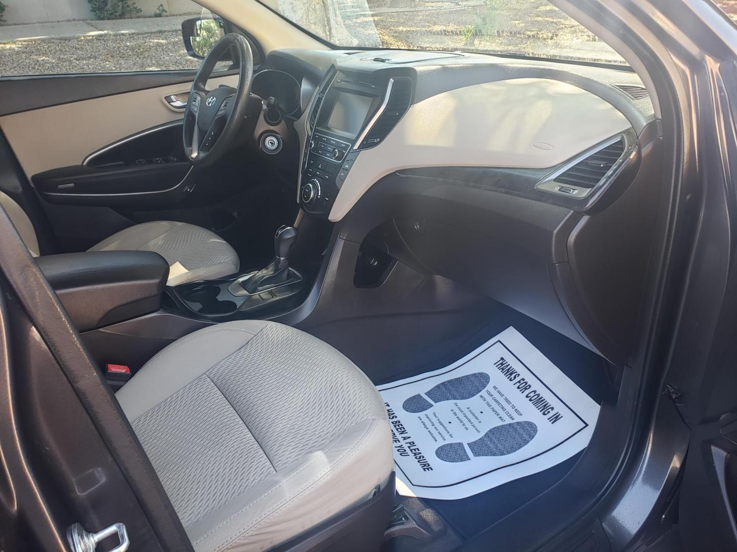 2017 gray /Tan and black Hyundai Santa Fe Sport 2.4 FWD (5XYZU3LBXHG) with an 2.4L L4 DOHC 16V engine, 6A transmission, located at 323 E Dunlap Ave., Phoenix, AZ, 85020, (602) 331-9000, 33.567677, -112.069000 - 2017 Hyundai Santa Fe Sport 2.4 FWD,.......EXCELLENT condition,.... Ice Cold A/C, Tan and black interior with tan cloth seats in near perfect condition, New brakes, Tune up, Touch screen Stereo/CD Player, Bluetooth, Phone sync, Backup camera, Satellite compatible, This suv is gorgeous inside and ou - Photo#8