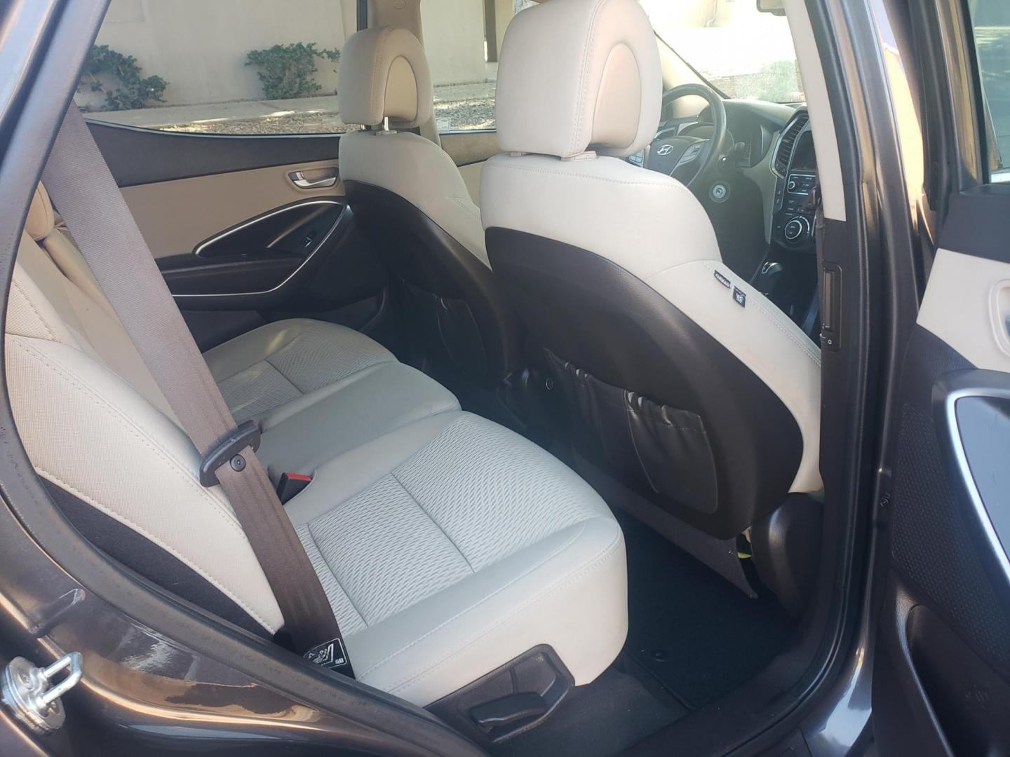 2017 gray /Tan and black Hyundai Santa Fe Sport 2.4 FWD (5XYZU3LBXHG) with an 2.4L L4 DOHC 16V engine, 6A transmission, located at 323 E Dunlap Ave., Phoenix, AZ, 85020, (602) 331-9000, 33.567677, -112.069000 - 2017 Hyundai Santa Fe Sport 2.4 FWD,.......EXCELLENT condition,.... Ice Cold A/C, Tan and black interior with tan cloth seats in near perfect condition, New brakes, Tune up, Touch screen Stereo/CD Player, Bluetooth, Phone sync, Backup camera, Satellite compatible, This suv is gorgeous inside and ou - Photo#10