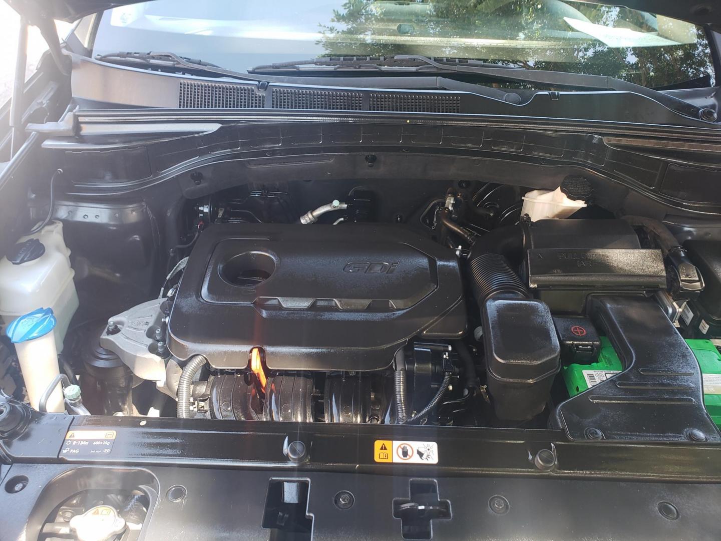 2017 gray /Tan and black Hyundai Santa Fe Sport 2.4 FWD (5XYZU3LBXHG) with an 2.4L L4 DOHC 16V engine, 6A transmission, located at 323 E Dunlap Ave., Phoenix, AZ, 85020, (602) 331-9000, 33.567677, -112.069000 - 2017 Hyundai Santa Fe Sport 2.4 FWD,.......EXCELLENT condition,.... Ice Cold A/C, Tan and black interior with tan cloth seats in near perfect condition, New brakes, Tune up, Touch screen Stereo/CD Player, Bluetooth, Phone sync, Backup camera, Satellite compatible, This suv is gorgeous inside and ou - Photo#16