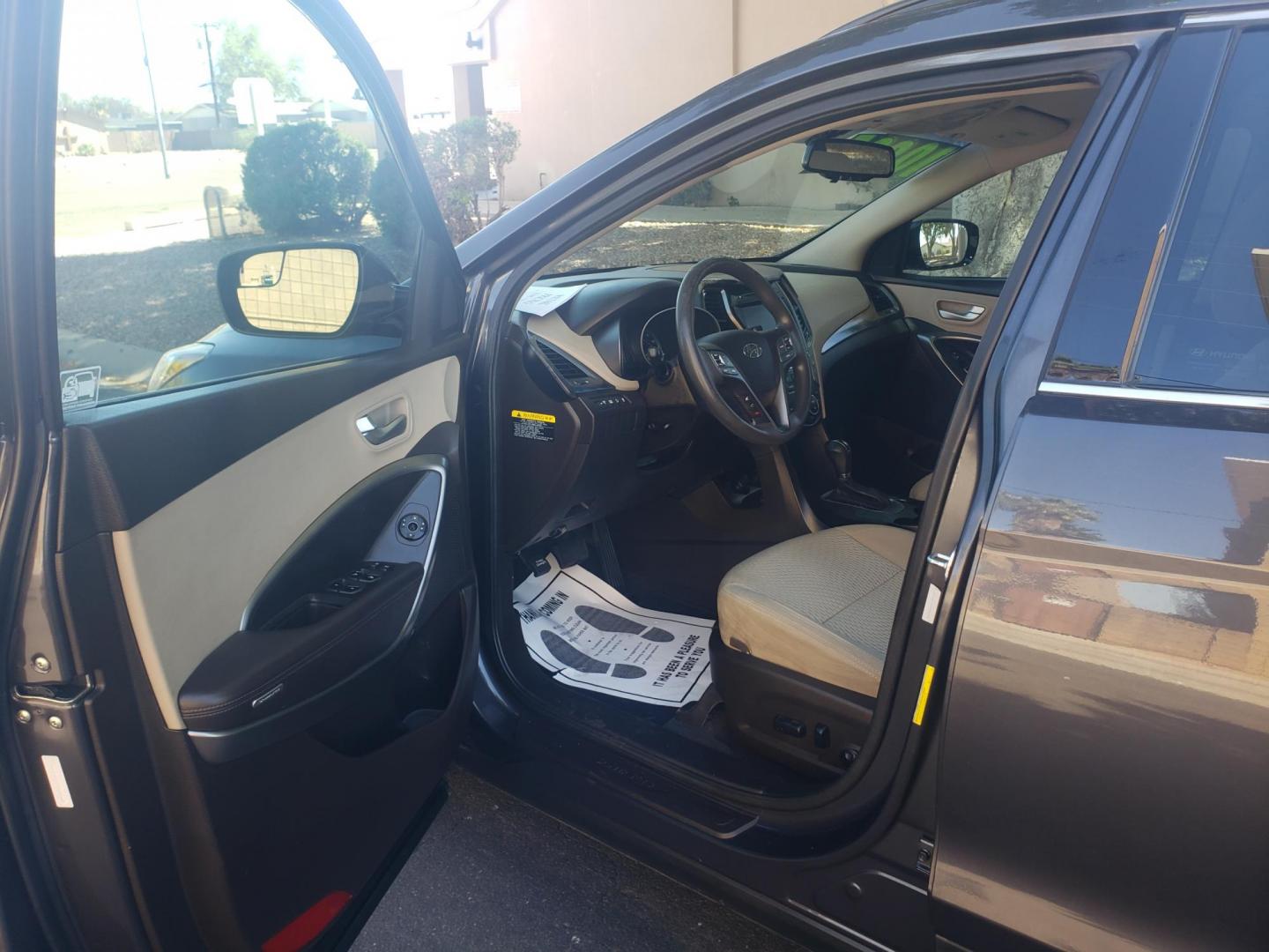2017 gray /Tan and black Hyundai Santa Fe Sport 2.4 FWD (5XYZU3LBXHG) with an 2.4L L4 DOHC 16V engine, 6A transmission, located at 323 E Dunlap Ave., Phoenix, AZ, 85020, (602) 331-9000, 33.567677, -112.069000 - 2017 Hyundai Santa Fe Sport 2.4 FWD,.......EXCELLENT condition,.... Ice Cold A/C, Tan and black interior with tan cloth seats in near perfect condition, New brakes, Tune up, Touch screen Stereo/CD Player, Bluetooth, Phone sync, Backup camera, Satellite compatible, This suv is gorgeous inside and ou - Photo#11