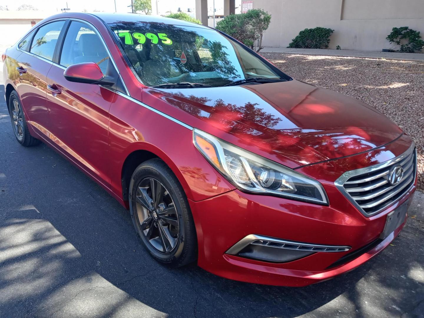 2015 red /gray and black Hyundai Sonata ECO (5NPE24AF1FH) with an 1.6L L4 DOHC 16V engine, 7-Speed Automatic transmission, located at 323 E Dunlap Ave., Phoenix, AZ, 85020, (602) 331-9000, 33.567677, -112.069000 - 2015 Hyundai Sonata ECO........A Must See!!... No accidents,.... Ice cold AC...... The car is gorgeous inside and out. Power windows, Power door locks, Stereo/CD Player, Phone sync, blue tooth, satellite compatible, Beautiful Gray and black interior with gray cloth seats in near perfect condition, C - Photo#2
