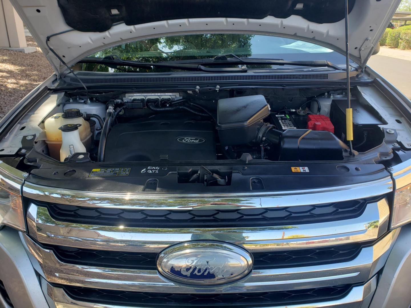 2013 silver /gray and black Ford Edge SE FWD (2FMDK3GC1DB) with an 3.5L V6 DOHC 24V engine, 6-Speed Automatic transmission, located at 323 E Dunlap Ave., Phoenix, AZ, 85020, (602) 331-9000, 33.567677, -112.069000 - Photo#12
