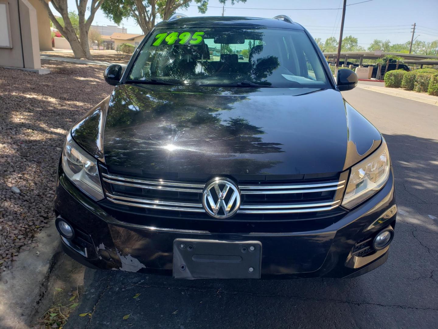 2015 black /gray and black Volkswagen Tiguan S 4Motion (WVGBV7AX9FW) with an 2.0L L4 DOHC 16V TURBO engine, 6-Speed Automatic transmission, located at 323 E Dunlap Ave., Phoenix, AZ, 85020, (602) 331-9000, 33.567677, -112.069000 - 2015 Volkswagen Tiguan S 4Motion,.......EXCELLENT condition,.... Ice Cold A/C, Black and gray interior with black leather seats in near perfect condition, Stereo/CD Player, Bluetooth, Phone sync, Backup camera, Satellite compatible, Navigation, Gorgeous tinted sunroof, This suv is gorgeous inside an - Photo#1