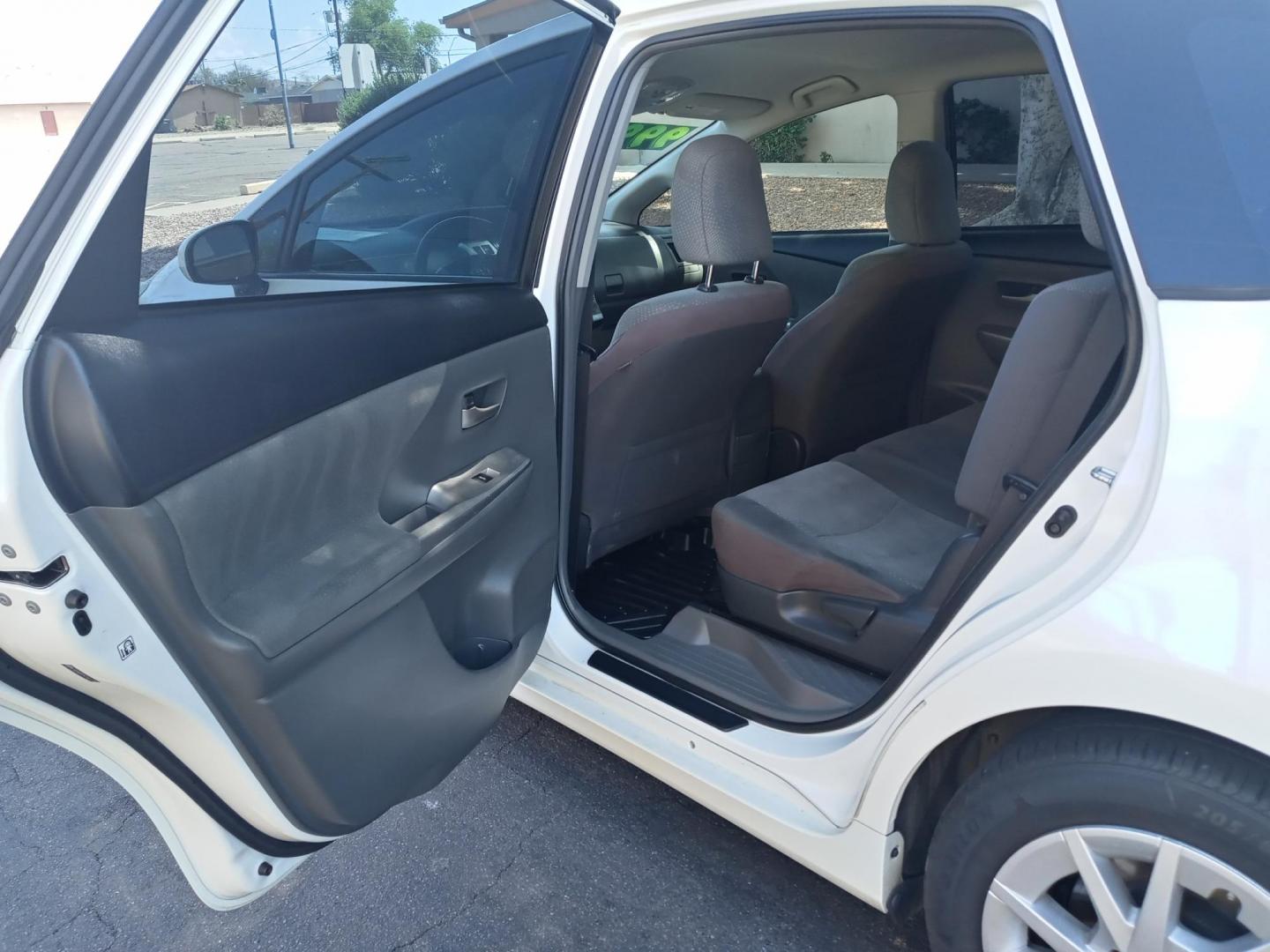 2012 WHITE /gray and black Toyota Prius Two (JTDZN3EU5C3) with an 1.8L L4 DOHC 16V HYBRID engine, Continuously Variable Transmission transmission, located at 323 E Dunlap Ave., Phoenix, AZ, 85020, (602) 331-9000, 33.567677, -112.069000 - 2012 Toyota Prius Two,....... EXCELLENT condition, A Real Must See!!.... No accidents, Power everything, Ice cold ac, Touch screen Stereo/CD player, blue tooth, phone sync, backup camera, navigation, Clean Gray and lite gray interior with gray cloth seats in near perfect condition, power windows, p - Photo#10
