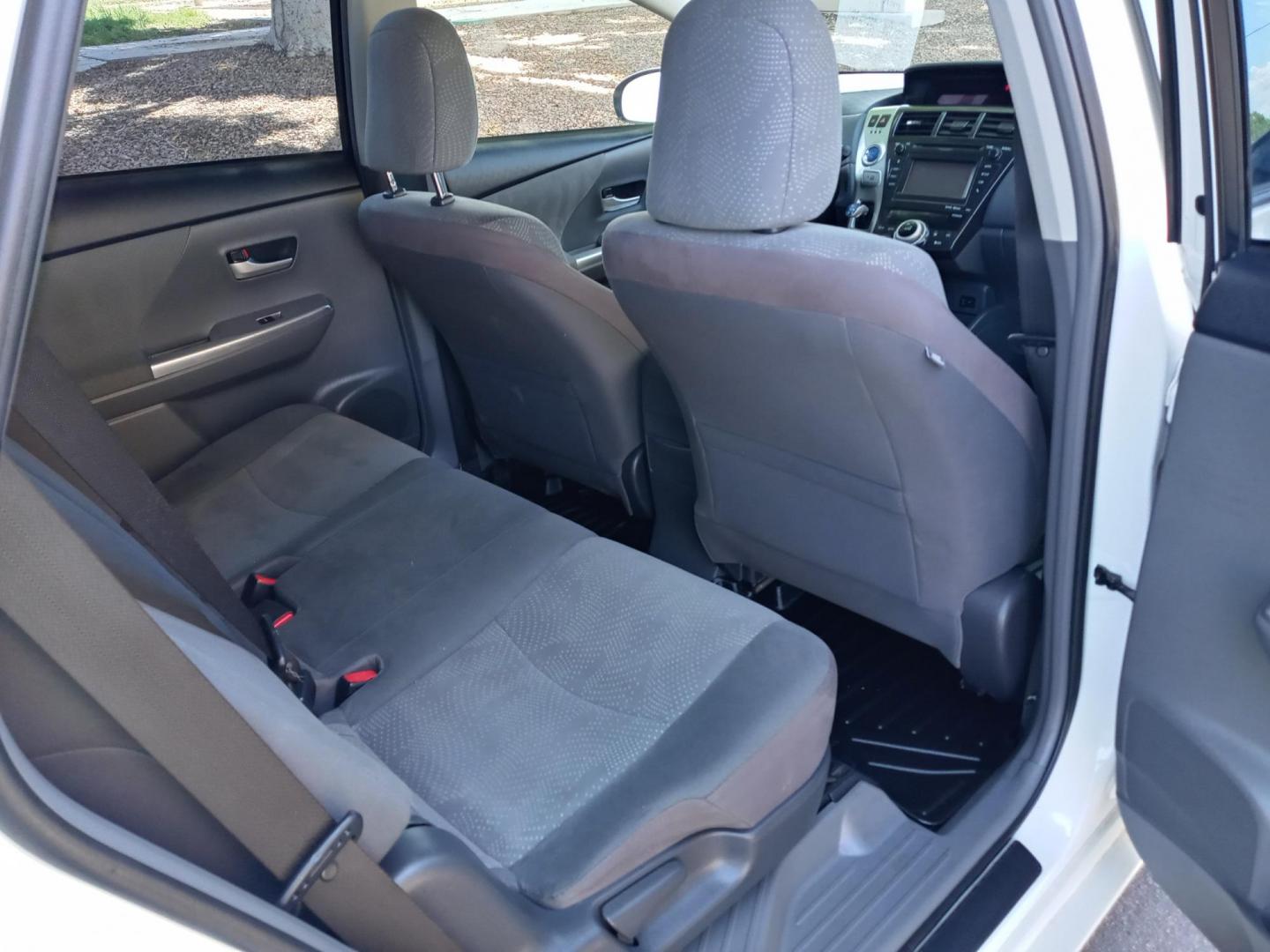 2012 WHITE /gray and black Toyota Prius Two (JTDZN3EU5C3) with an 1.8L L4 DOHC 16V HYBRID engine, Continuously Variable Transmission transmission, located at 323 E Dunlap Ave., Phoenix, AZ, 85020, (602) 331-9000, 33.567677, -112.069000 - 2012 Toyota Prius Two,....... EXCELLENT condition, A Real Must See!!.... No accidents, Power everything, Ice cold ac, Touch screen Stereo/CD player, blue tooth, phone sync, backup camera, navigation, Clean Gray and lite gray interior with gray cloth seats in near perfect condition, power windows, p - Photo#15