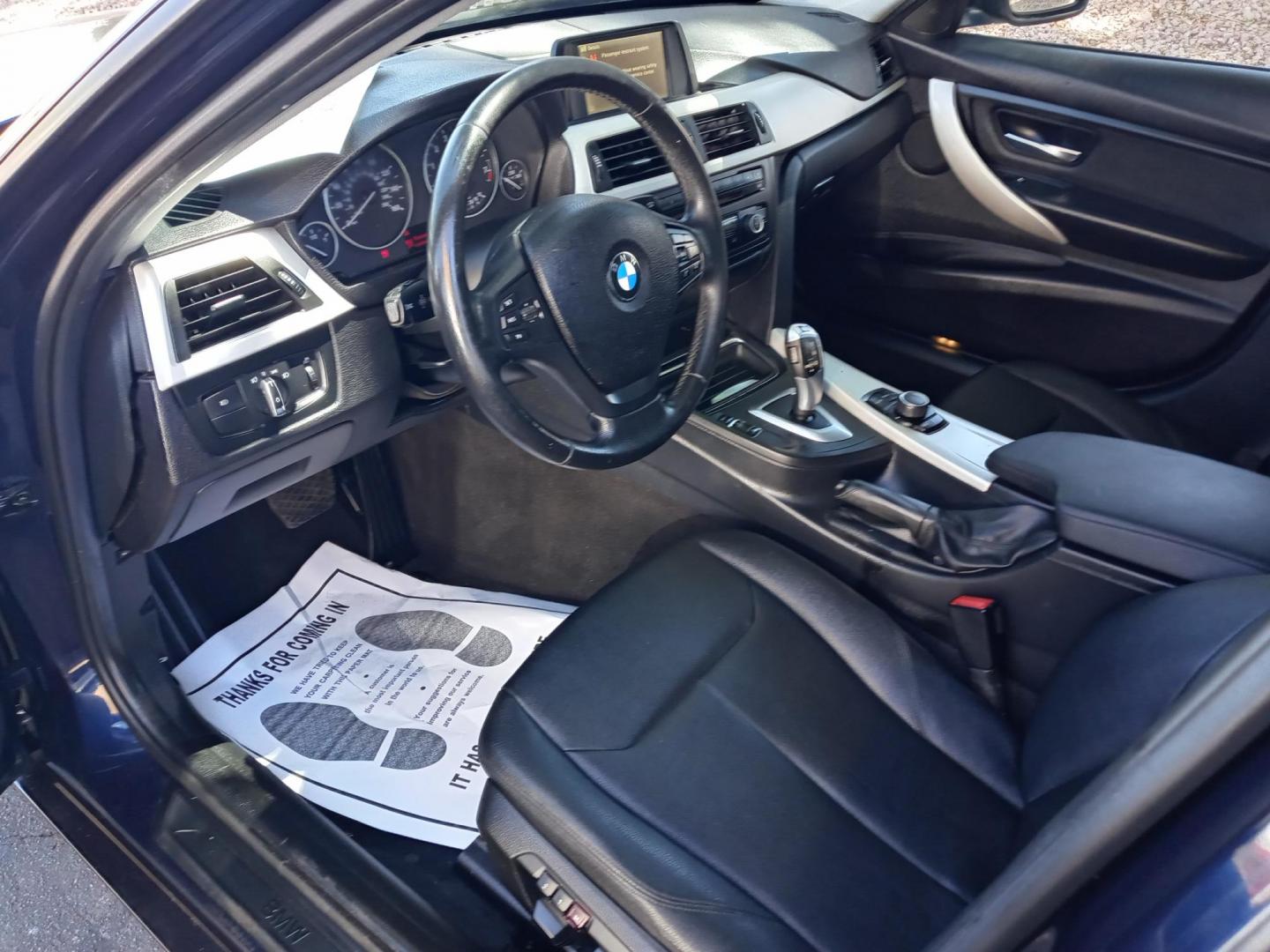2013 black /black BMW 3-Series 328i Sedan (WBA3C1C58DF) with an 2.0L L4 DOHC 16V engine, automatic transmission, located at 323 E Dunlap Ave., Phoenix, AZ, 85020, (602) 331-9000, 33.567677, -112.069000 - 2013 BMW 3-Series 328i Sedan,……. EXCELLENT condition,…… A Real Must See!!.... No accidents, Power everything, Ice cold ac, Black interior with black leather seats in near perfect condition, power windows, power door locks, stereo/cd player, phone sync, blue tooth, Gorgeous tinted sunroof, cl - Photo#9
