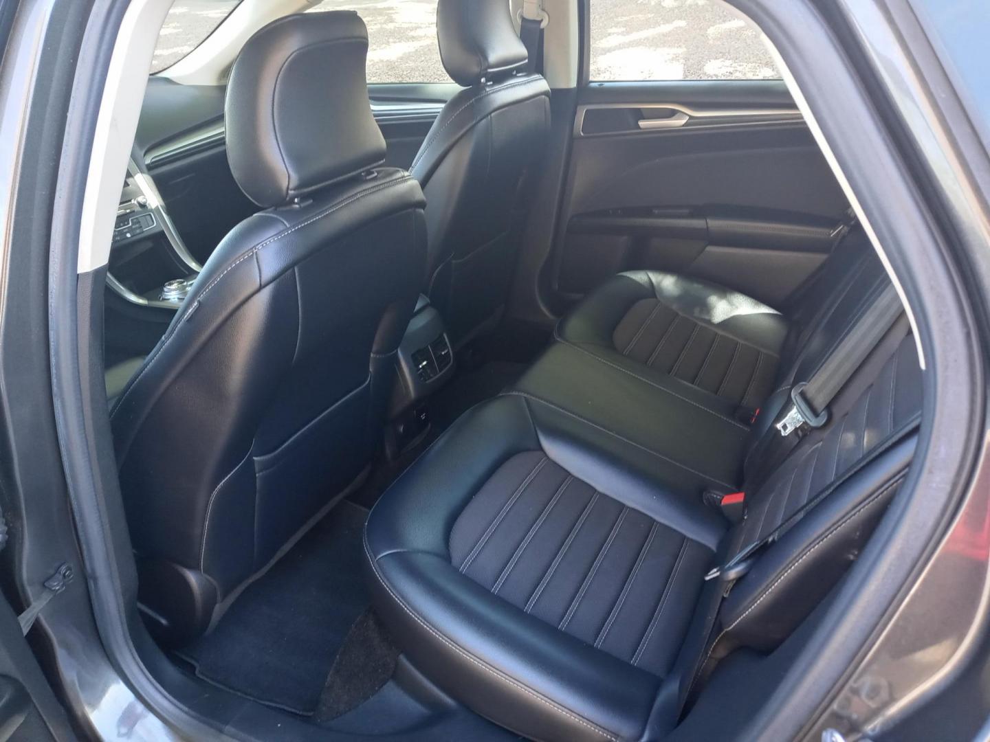2017 gray /black Ford Fusion Hybrid SE (3FA6P0LU0HR) with an 2.0L L4 DOHC 16V HYBRID engine, CVT transmission, located at 323 E Dunlap Ave., Phoenix, AZ, 85020, (602) 331-9000, 33.567677, -112.069000 - 2017 Ford Fusion Hybrid SE,........EXCELLENT condition, A Real Must See!!.... No accidents, Power everything, Touch screen Stereo/cd player, Phone sync, Bluetooth, Satellite compatible, backup camera, navigation, Ice cold ac, Clean Black interior with black leather seats in near perfect condition, p - Photo#11
