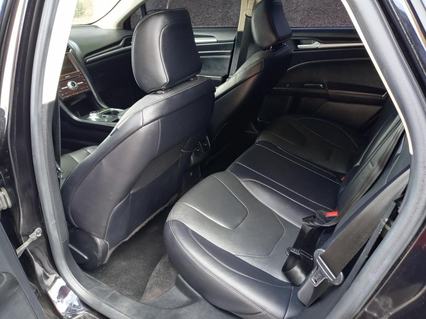 2020 black /black Ford Fusion Titanium AWD (3FA6P0D96LR) with an 2.0L L4 DOHC 16V engine, 6A transmission, located at 323 E Dunlap Ave., Phoenix, AZ, 85020, (602) 331-9000, 33.567677, -112.069000 - 2020 Ford Fusion Titanium AWD,........EXCELLENT condition, A Real Must See!!.... No accidents, Power everything, Touch screen Stereo/cd player, Phone sync, Bluetooth, Satellite compatible, Navigation, Backup camera, Ice cold ac, Clean Black interior with Black leather seats in near perfect condition - Photo#11