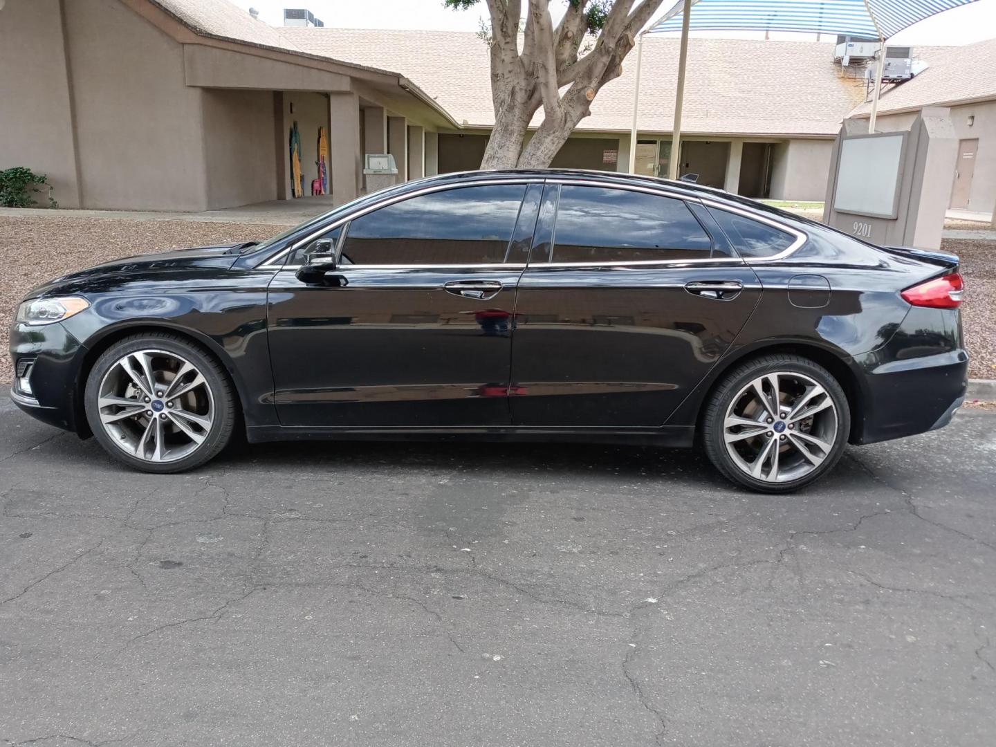 2020 black /black Ford Fusion Titanium AWD (3FA6P0D96LR) with an 2.0L L4 DOHC 16V engine, 6A transmission, located at 323 E Dunlap Ave., Phoenix, AZ, 85020, (602) 331-9000, 33.567677, -112.069000 - 2020 Ford Fusion Titanium AWD,........EXCELLENT condition, A Real Must See!!.... No accidents, Power everything, Touch screen Stereo/cd player, Phone sync, Bluetooth, Satellite compatible, Navigation, Backup camera, Ice cold ac, Clean Black interior with Black leather seats in near perfect condition - Photo#6