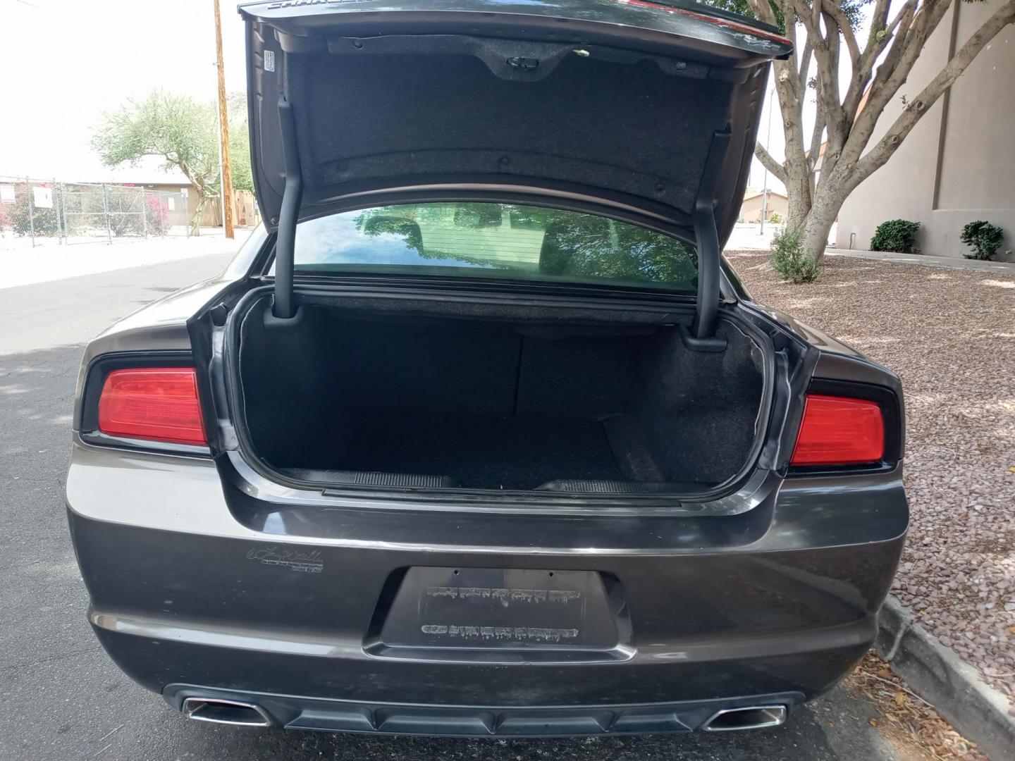2014 gray /black Dodge Charger R/T (2C3CDXCT1EH) with an 5.7L V8 OHV 16V engine, 5-Speed Automatic transmission, located at 323 E Dunlap Ave., Phoenix, AZ, 85020, (602) 331-9000, 33.567677, -112.069000 - 2014 Dodge Charger R/T,........EXCELLENT condition, A Real Must See!!.... No accidents, Power everything, Touch screen Stereo/cd player, Phone sync, Bluetooth, Satellite compatible, Ice cold ac, Clean Black interior with Black cloth seats in near perfect condition, power windows, power door locks, - Photo#15
