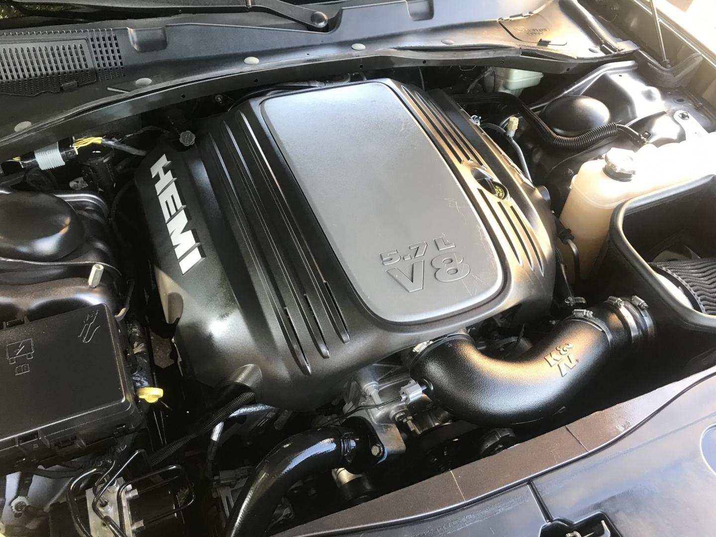 2014 gray /black Dodge Charger R/T (2C3CDXCT1EH) with an 5.7L V8 OHV 16V engine, 5-Speed Automatic transmission, located at 323 E Dunlap Ave., Phoenix, AZ, 85020, (602) 331-9000, 33.567677, -112.069000 - 2014 Dodge Charger R/T,........ A Real Must See!!.... Power everything, Touch screen Stereo/cd player, Phone sync, Bluetooth, Satellite compatible, Ice cold ac, Clean Black interior, power windows, power door locks, clean Arizona title, Runs and Drives Excellent. Very clean inside and out, Any q- Photo#14