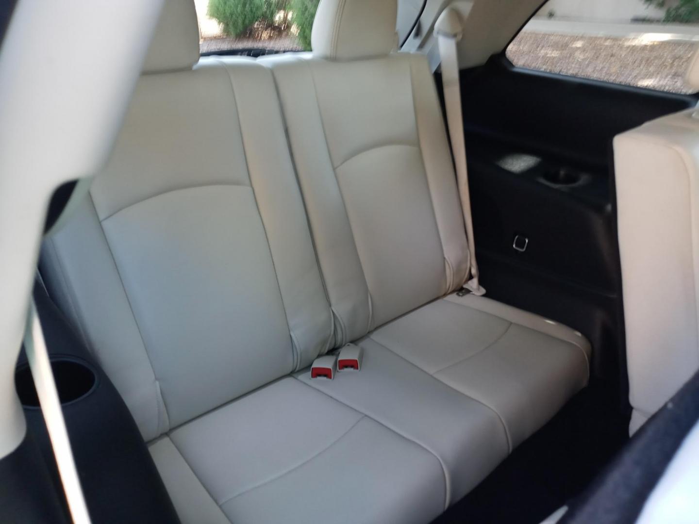 2015 WHITE /white and black Dodge Journey Limited (3C4PDCDG8FT) with an 3.6L V6 DOHC 24V engine, 6A transmission, located at 323 E Dunlap Ave., Phoenix, AZ, 85020, (602) 331-9000, 33.567677, -112.069000 - 2015 Dodge Journey Limited,.......EXCELLENT condition,.... Ice Cold A/C, Black and white interior with white leather seats in near perfect condition, New brakes, Tune up, touch screen Stereo/CD Player, Bluetooth, Phone sync, Backuup camera, Satellite compatible, 3RD Row seating , Rear a/c This suv - Photo#17