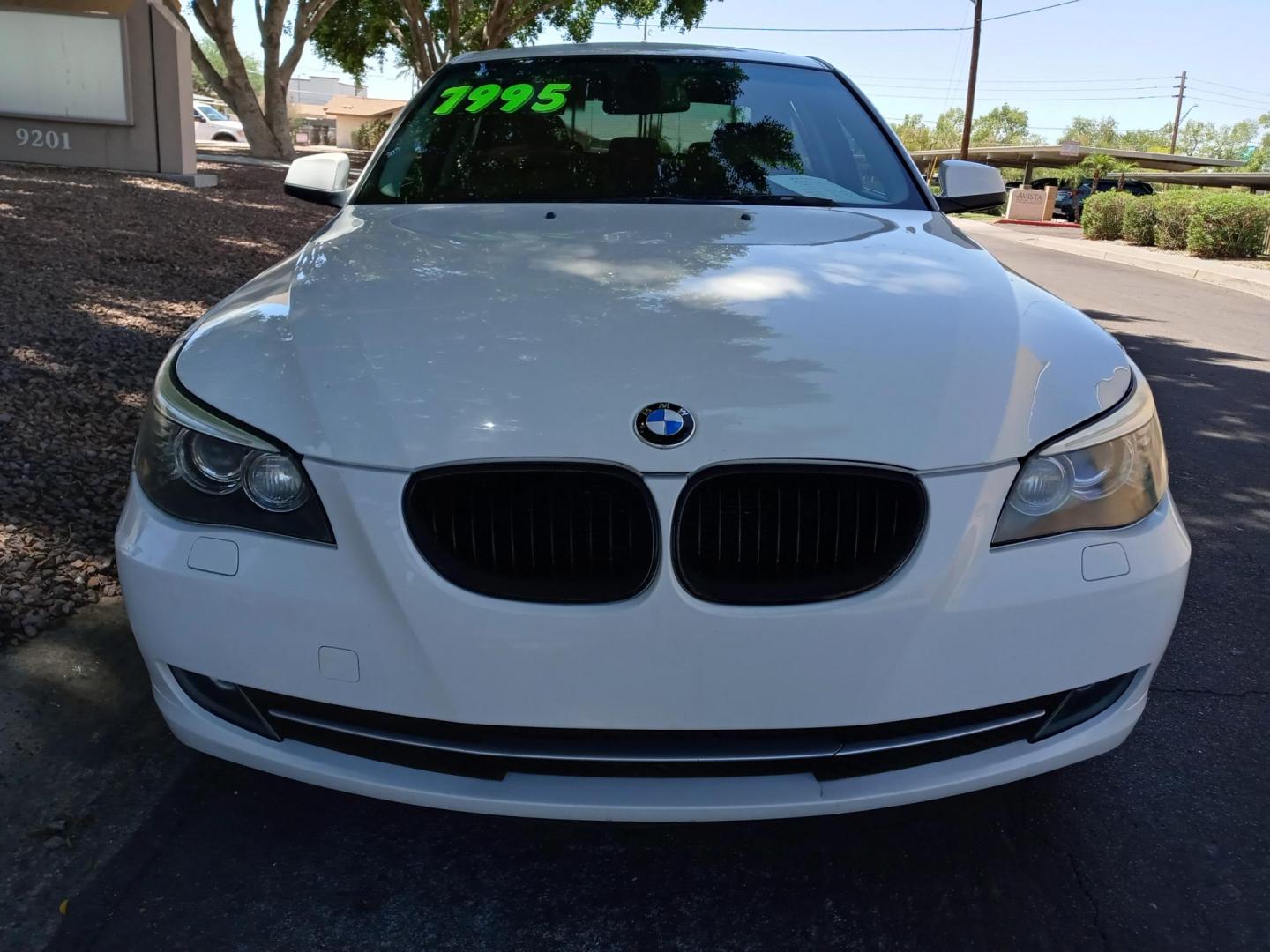 2010 silver /Tan and black BMW 5-Series 528i (WBANU5C52AC) with an 3.0L L6 DOHC 24V engine, automatic transmission, located at 323 E Dunlap Ave., Phoenix, AZ, 85020, (602) 331-9000, 33.567677, -112.069000 - 2010 BMW 5-Series 528i,........CASH PRICING FIRM...$7000 O.T.D. Easy no haggle pricing for a very nice luxury atuomobile. Just bring cashier check or cash and drive her away.....EXCELLENT condition, A Real Must See!!.... No accidents, Power everything, Stereo/cd player, Phone sync, Bluetooth, Ic - Photo#1