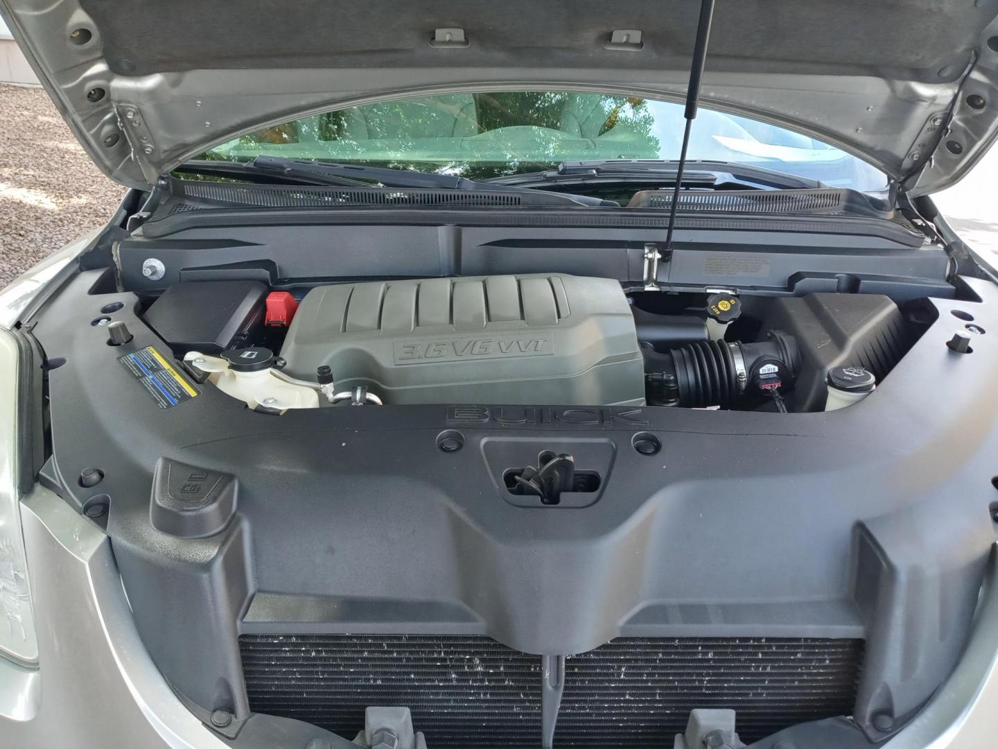 2008 Buick Enclave CXL FWD (5GAER23718J) with an 3.6L V6 DOHC 24V engine, 6-Speed Automatic Overdrive transmission, located at 323 E Dunlap Ave., Phoenix, AZ, 85020, (602) 331-9000, 33.567677, -112.069000 - 2008 Buick Enclave CXL FWD,.......EXCELLENT condition,....ONLY 127K MILES........ Ice Cold A/C front and rear, gray interior with gray leather seats in near perfect condition, New brakes, Tune up, Stereo/CD Player, Bluetooth, Phone sync, Satellite compatible, 3RD Row seating, Rear A/C, This suv - Photo#19