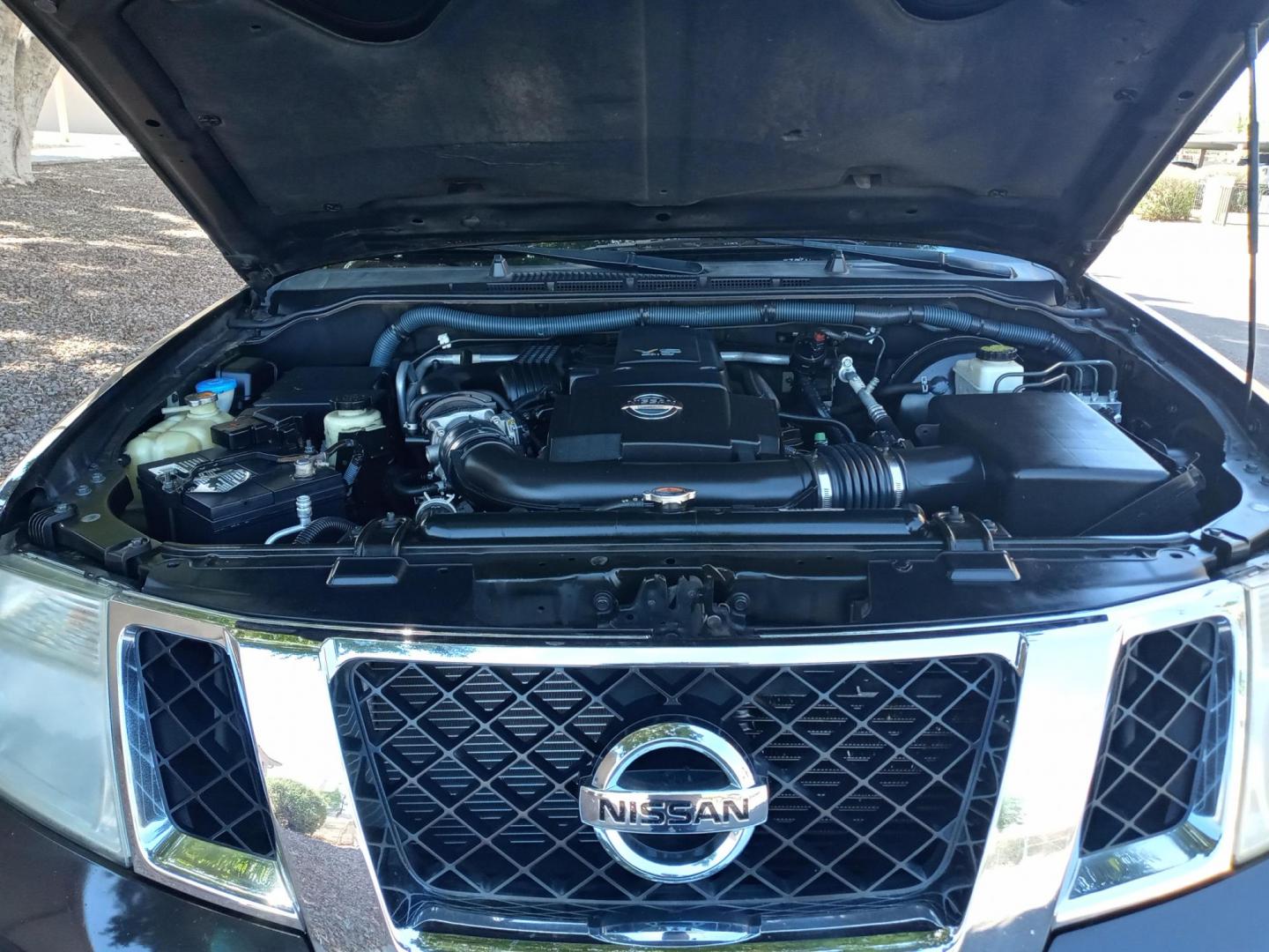 2011 black /tan Nissan Pathfinder LE 4WD (5N1AR1NB8BC) with an 4.0L V6 DOHC 24V engine, 5-Speed Automatic transmission, located at 323 E Dunlap Ave., Phoenix, AZ, 85020, (602) 331-9000, 33.567677, -112.069000 - 2011 Nissan Pathfinder LE 4WD,.......EXCELLENT condition,.... Ice Cold A/C front and rear, TAN interior with tan cloth seats in near perfect condition, New brakes, Tune up, Stereo/CD Player, Bluetooth, Phone sync, backup camera, 3RD Row seating, Rear A/C, This suv is gorgeous inside and out, Incredi - Photo#19