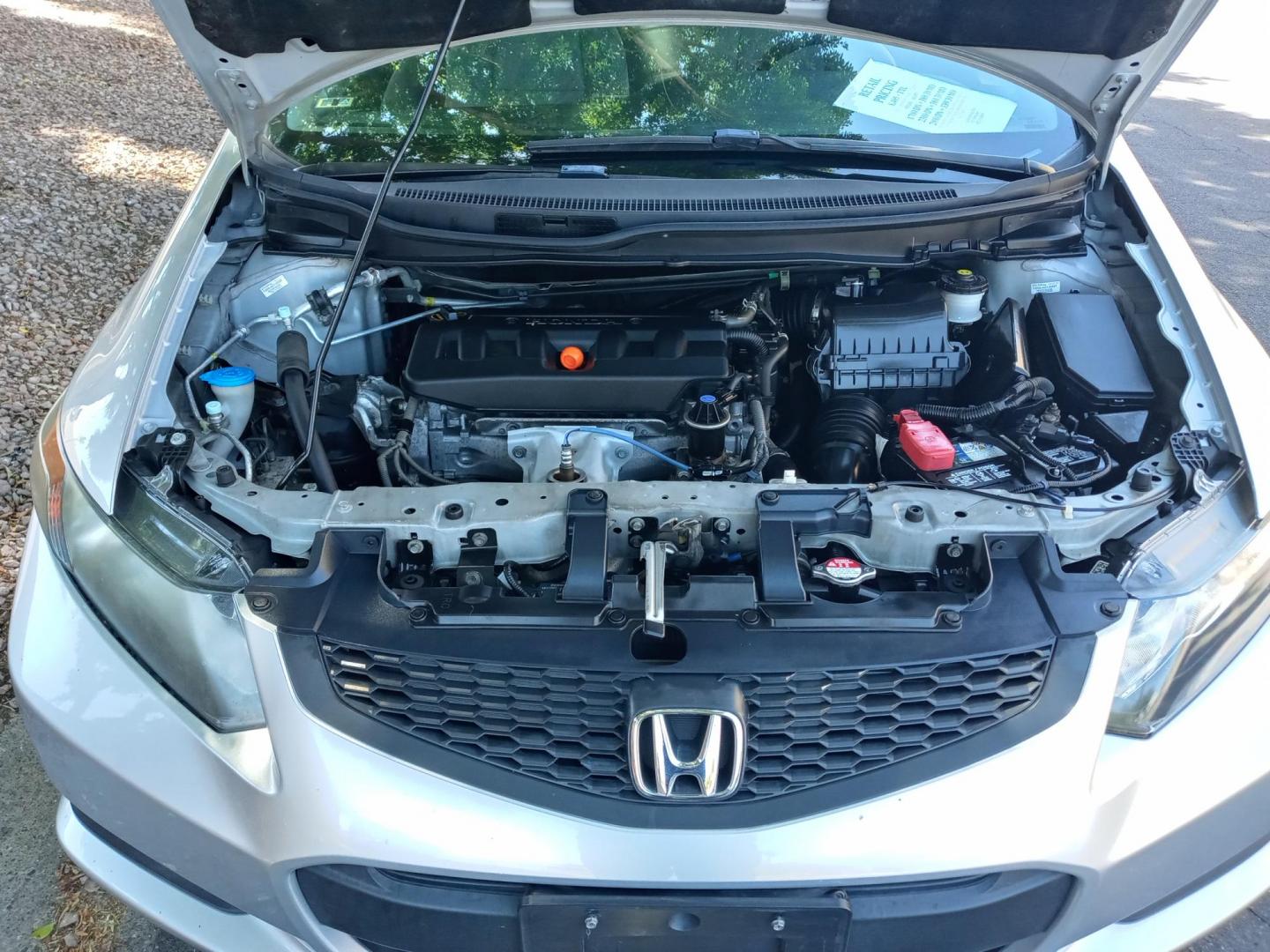 2012 silver /gray Honda Civic LX Coupe 5-Speed AT (2HGFG3B85CH) with an 2.3L L4 SOHC 16V engine, 5-Speed Automatic transmission, located at 323 E Dunlap Ave., Phoenix, AZ, 85020, (602) 331-9000, 33.567677, -112.069000 - Photo#15
