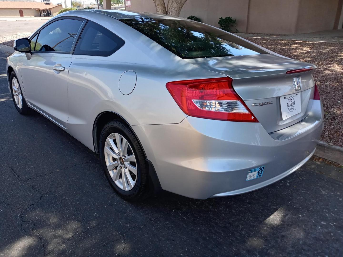 2012 silver /gray Honda Civic LX Coupe 5-Speed AT (2HGFG3B85CH) with an 2.3L L4 SOHC 16V engine, 5-Speed Automatic transmission, located at 323 E Dunlap Ave., Phoenix, AZ, 85020, (602) 331-9000, 33.567677, -112.069000 - Photo#5