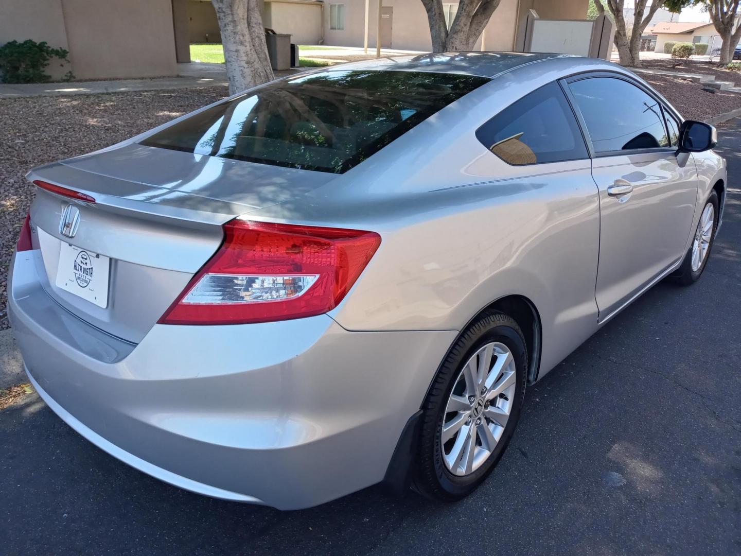 2012 silver /gray Honda Civic LX Coupe 5-Speed AT (2HGFG3B85CH) with an 2.3L L4 SOHC 16V engine, 5-Speed Automatic transmission, located at 323 E Dunlap Ave., Phoenix, AZ, 85020, (602) 331-9000, 33.567677, -112.069000 - Photo#3