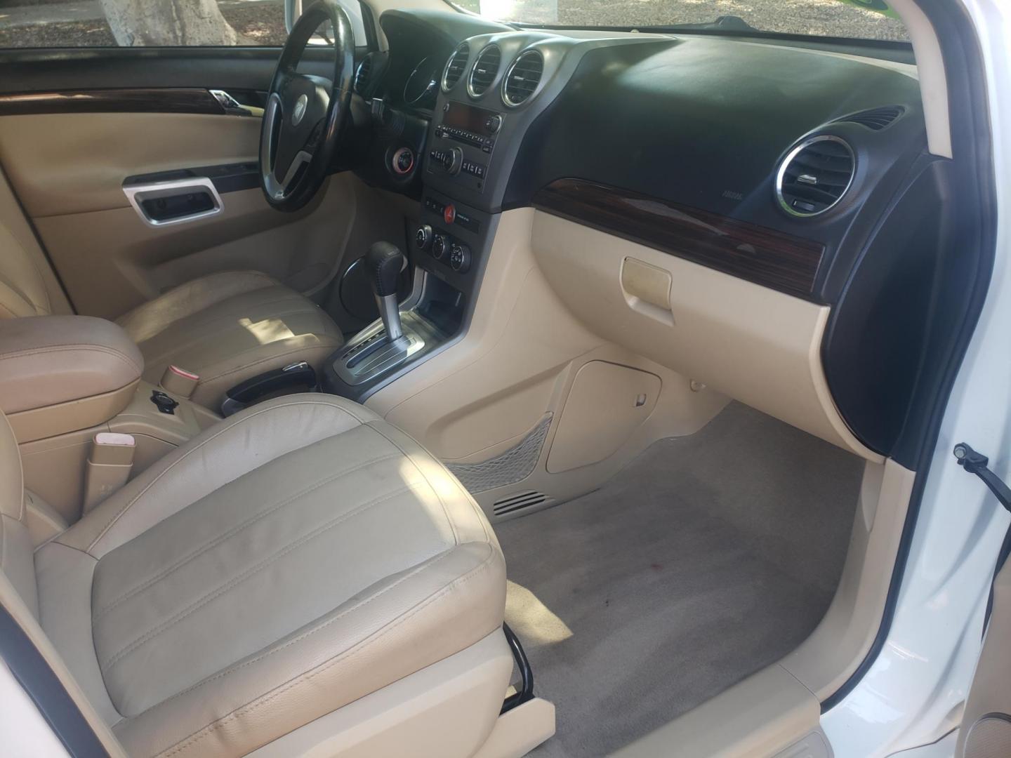 2008 WHITE /tan Saturn VUE FWD V6 XR (3GSCL53718S) with an 3.6L V6 DOHC 24V engine, 6-Speed Automatic Overdrive transmission, located at 323 E Dunlap Ave., Phoenix, AZ, 85020, (602) 331-9000, 33.567677, -112.069000 - 2008 Saturn VUE FWD V6 XR,.......EXCELLENT condition,.... Ice Cold A/C, tan interior with tan leather seats in near perfect condition, New brakes, Tune up, Stereo/CD Player, Bluetooth, Phone sync, Satellite compatible, This suv is gorgeous inside and out, Incredible gas mileage! Arizona title , Run - Photo#12