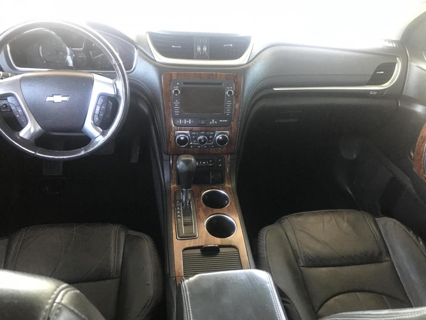 2014 silver /gray and black Chevrolet Traverse LTZ FWD (1GNKRJKD1EJ) with an 3.6L V6 DOHC 24V engine, 6-Speed Automatic transmission, located at 323 E Dunlap Ave., Phoenix, AZ, 85020, (602) 331-9000, 33.567677, -112.069000 - 2014 Chevrolet Traverse LTZ 2WD,........Automatic with 3RD ROW SEATING, Cold A/C, Silver with black leather seats, Touch screen Stereo, Bluetooth, Phone sync, Back-up camera, Satellite compatible, This family suv is in good condition, Clean title , .....passed emissions.....Call or text Dave 602-3 - Photo#11