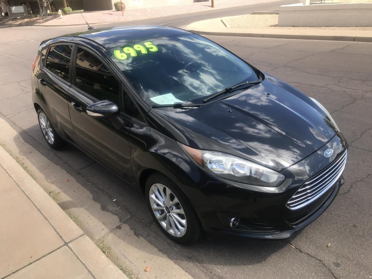 2014 gray /gray Ford Fiesta SE Hatchback (3FADP4EJ1EM) with an 1.6L L4 DOHC 16V engine, automatic transmission, located at 323 E Dunlap Ave., Phoenix, AZ, 85020, (602) 331-9000, 33.567677, -112.069000 - 2014 Ford Fiesta SE,.....A Must See!!...Automatic, 1.6L Engine, Super Economical -- (LOW 98k miles) .... Ice cold AC. The car is gorgeous inside and out. Power windows, Power door locks, Stereo/ CD Player, Phone sync, Bluetooth, Beautiful Gray interior with gray cloth seats in near perfect condition - Photo#5