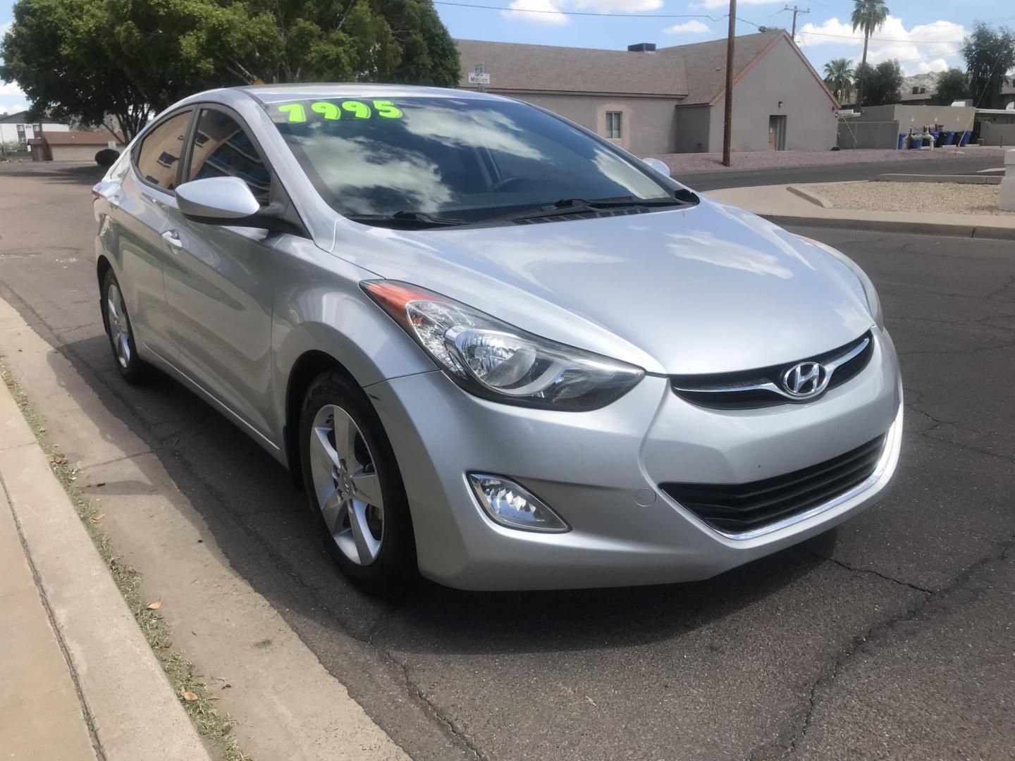 2013 silver /gray Hyundai Elantra Limited (5NPDH4AE3DH) with an 1.8L L4 DOHC 16V engine, 6-Speed Automatic transmission, located at 323 E Dunlap Ave., Phoenix, AZ, 85020, (602) 331-9000, 33.567677, -112.069000 - 2014 Hyundai Elantra GLS, Automatic, 1.8L , 4cyl. Super Economical ........1-Owner Vehicle.... Low 110k miles, .... A Must See!! ....... Ice cold AC...... The car is gorgeous inside and out. Power windows, Power door locks, Premium Stereo/CD Player, Beautiful Silver and gray interior with black c - Photo#4