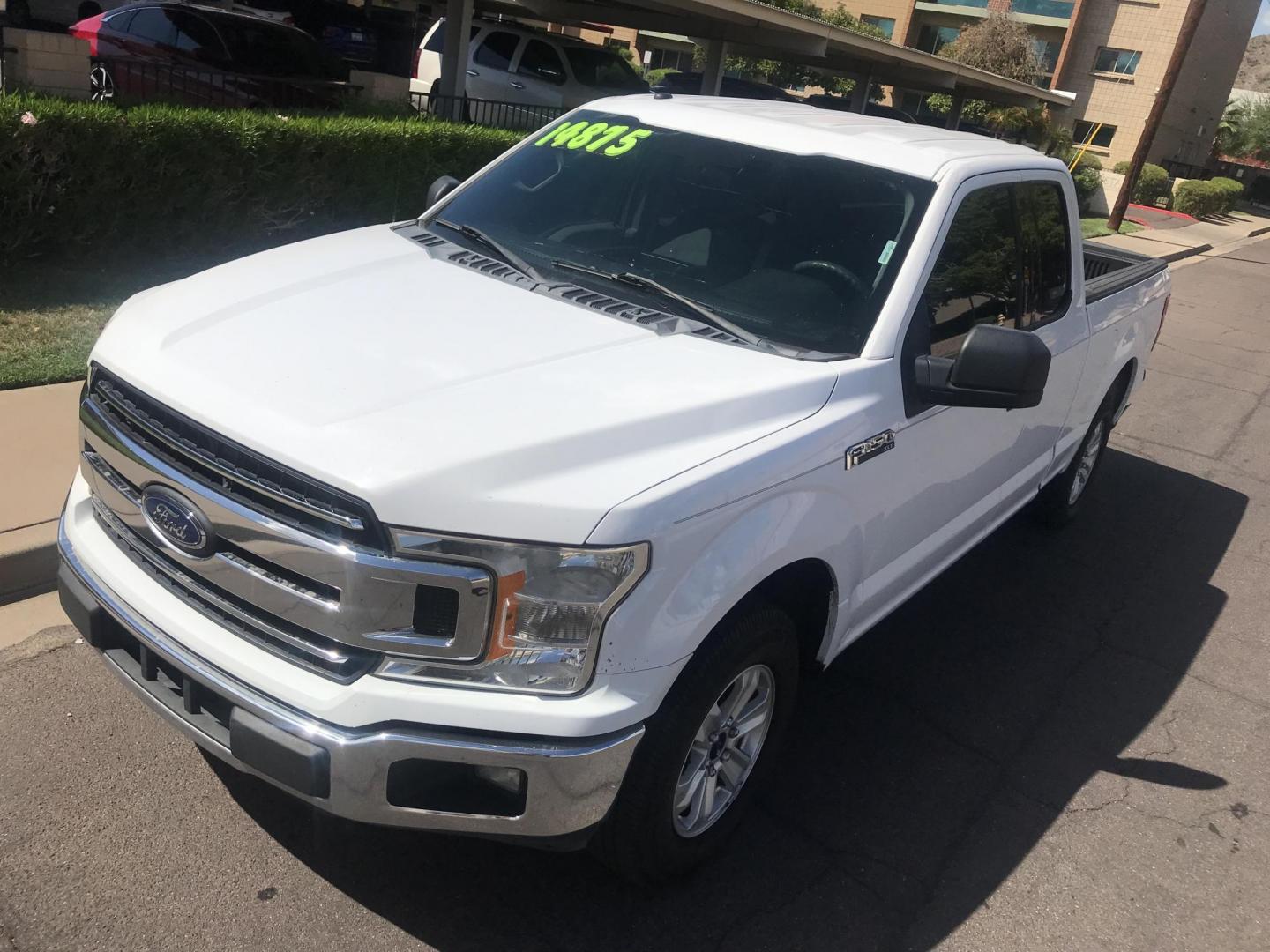 2018 WHITE /gray Ford F-150 XL SuperCab 6.5-ft. Bed 2WD (1FTEX1CP4JK) with an 2.7L V6 DOHC 24V engine, 6A transmission, located at 323 E Dunlap Ave., Phoenix, AZ, 85020, (602) 331-9000, 33.567677, -112.069000 - 2018 Ford F150 Pickup Truck XLT SUPERCAB ........1-Owner, Automatic, 2.7L V6 Engine, 4x2, EXCELLENT condition, A Real Must See!!.... 140k original miles, Power options, Premium Sound Stereo/cd player, Backup camera, Ice cold ac, Clean Gray interior in near perfect condition, power windows, power d - Photo#1