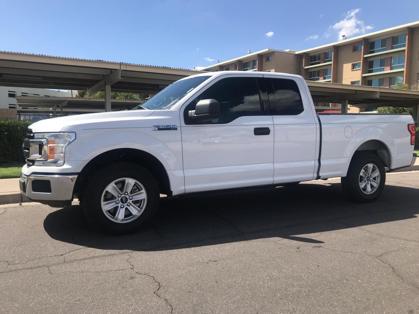 2018 WHITE /gray Ford F-150 XL SuperCab 6.5-ft. Bed 2WD (1FTEX1CP4JK) with an 2.7L V6 DOHC 24V engine, 6A transmission, located at 323 E Dunlap Ave., Phoenix, AZ, 85020, (602) 331-9000, 33.567677, -112.069000 - 2018 Ford F150 Pickup Truck XLT SUPERCAB ........1-Owner, Automatic, 2.7L V6 Engine, 4x2, EXCELLENT condition, A Real Must See!!.... 140k original miles, Power options, Premium Sound Stereo/cd player, Backup camera, Ice cold ac, Clean Gray interior in near perfect condition, power windows, power d - Photo#2