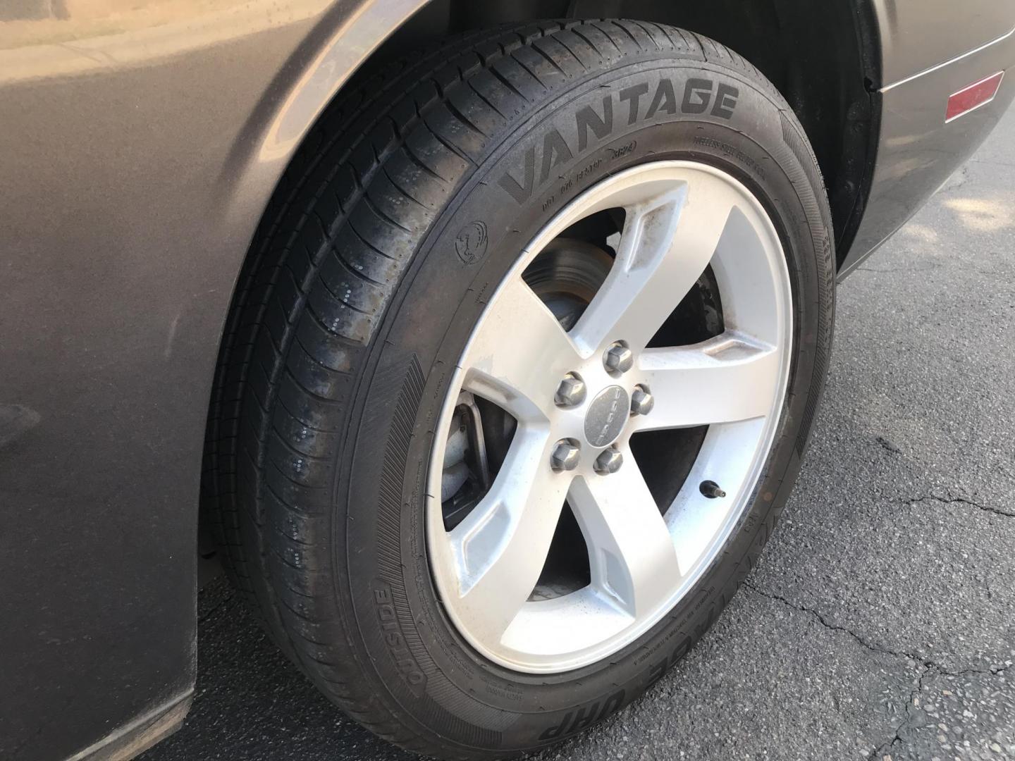 2014 gray /gray and black Dodge Challenger SXT (2C3CDYAG5EH) with an 3.6L V6 DOHC 24V engine, 5-Speed Automatic transmission, located at 323 E Dunlap Ave., Phoenix, AZ, 85020, (602) 331-9000, 33.567677, -112.069000 - 2014 DODGE CHALLENGER SXT ,.....A Must See!!... Automatic, 3.6L V6, Ice cold AC. The car is gorgeous inside and out. Power windows, Power door locks, Stereo/ CD Player, Beautiful Gray Exterior with gray leather seats in near good condition, Clean title , Runs and Drives Excellent. passed emissions. - Photo#15