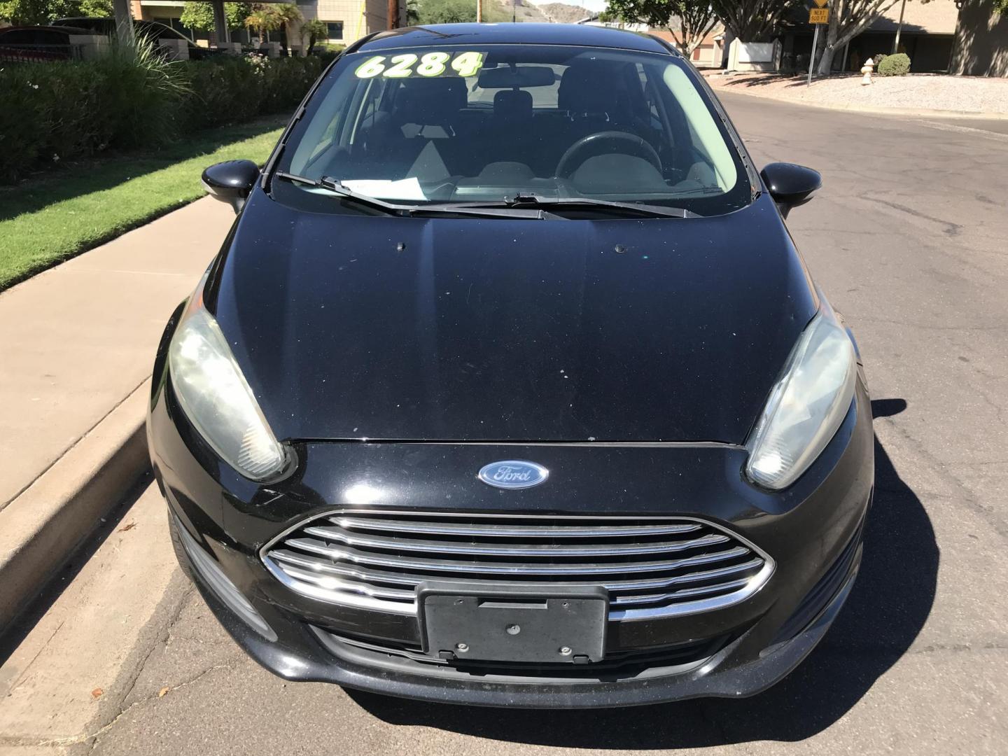 2016 black /gray Ford Fiesta SE Hatchback (3FADP4EJ6GM) with an 1.6L L4 DOHC 16V engine, automatic transmission, located at 323 E Dunlap Ave., Phoenix, AZ, 85020, (602) 331-9000, 33.567677, -112.069000 - 2016 Ford Fiesta SE,.....A Must See!!...Automatic, 1.6L Engine, Super Economical -- 160k miles .... Ice cold AC. The car is gorgeous inside and out. Power windows, Power door locks, Stereo/ CD Player, Phone sync, Bluetooth, Beautiful black exterior with gray cloth seats in near perfect condition, Cl - Photo#3