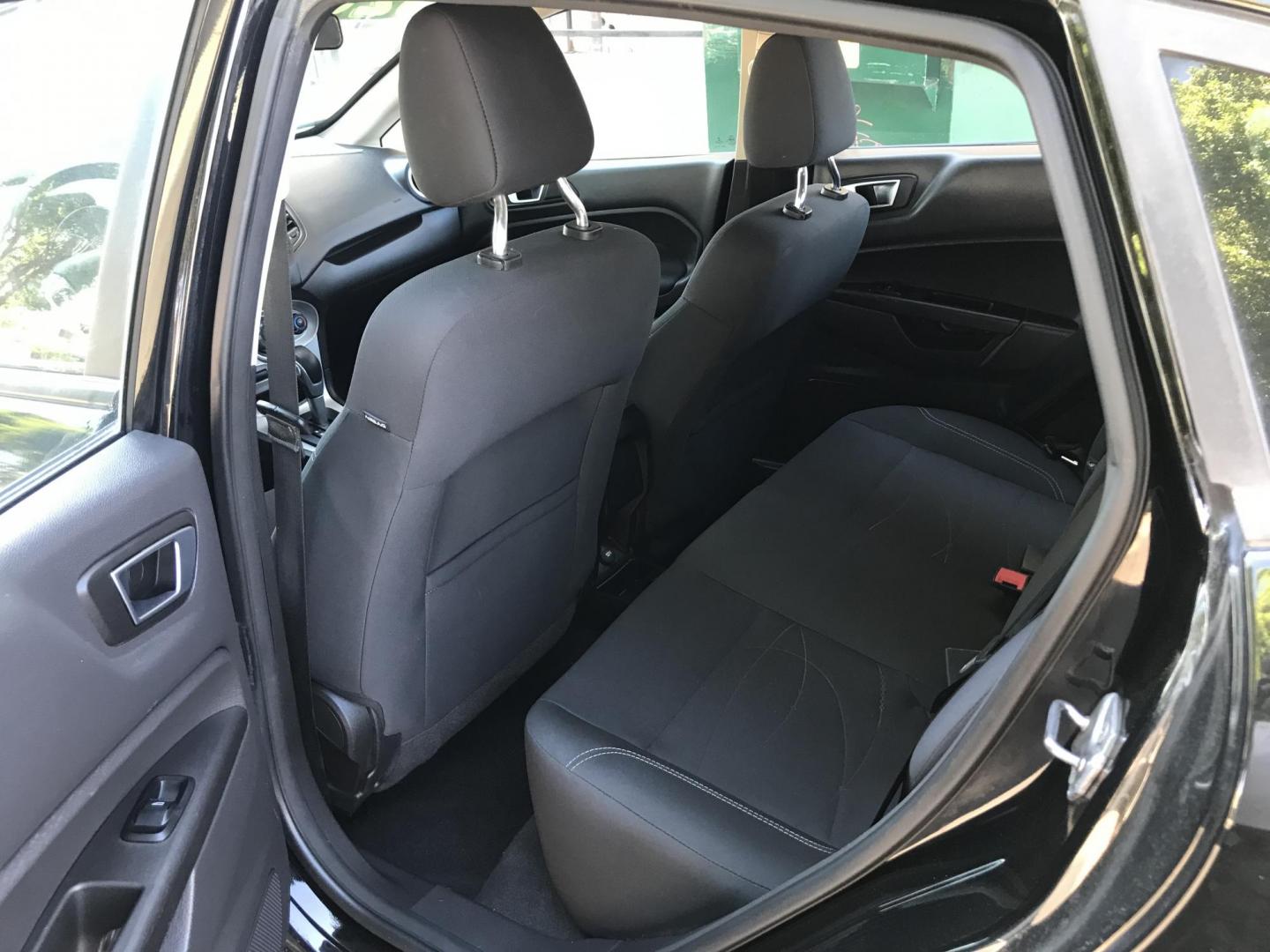 2016 black /gray Ford Fiesta SE Hatchback (3FADP4EJ6GM) with an 1.6L L4 DOHC 16V engine, automatic transmission, located at 323 E Dunlap Ave., Phoenix, AZ, 85020, (602) 331-9000, 33.567677, -112.069000 - 2016 Ford Fiesta SE,.....A Must See!!...Automatic, 1.6L Engine, Super Economical -- 160k miles .... Ice cold AC. The car is gorgeous inside and out. Power windows, Power door locks, Stereo/ CD Player, Phone sync, Bluetooth, Beautiful black exterior with gray cloth seats in near perfect condition, Cl - Photo#10