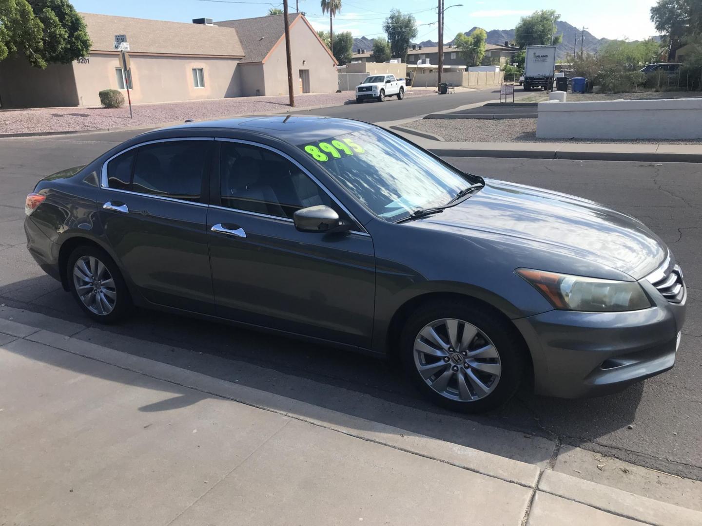 2011 gray /gray Honda Accord EX-L V-6 Sedan AT (1HGCP3F82BA) with an 3.5L V6 SOHC 24V engine, 5-Speed Automatic transmission, located at 323 E Dunlap Ave., Phoenix, AZ, 85020, (602) 331-9000, 33.567677, -112.069000 - 2011 Honda Accord EX-L,.....A Must See!!...Automatic, 3.5L Engine, V6, Super Quality vehicle -- 159k miles .... Ice cold AC. The car is gorgeous inside and out. Power windows, Power door locks, Stereo/ CD Player, Phone sync, Bluetooth, Beautiful grey exterior with gray leather seats, Clean Arizona t - Photo#6