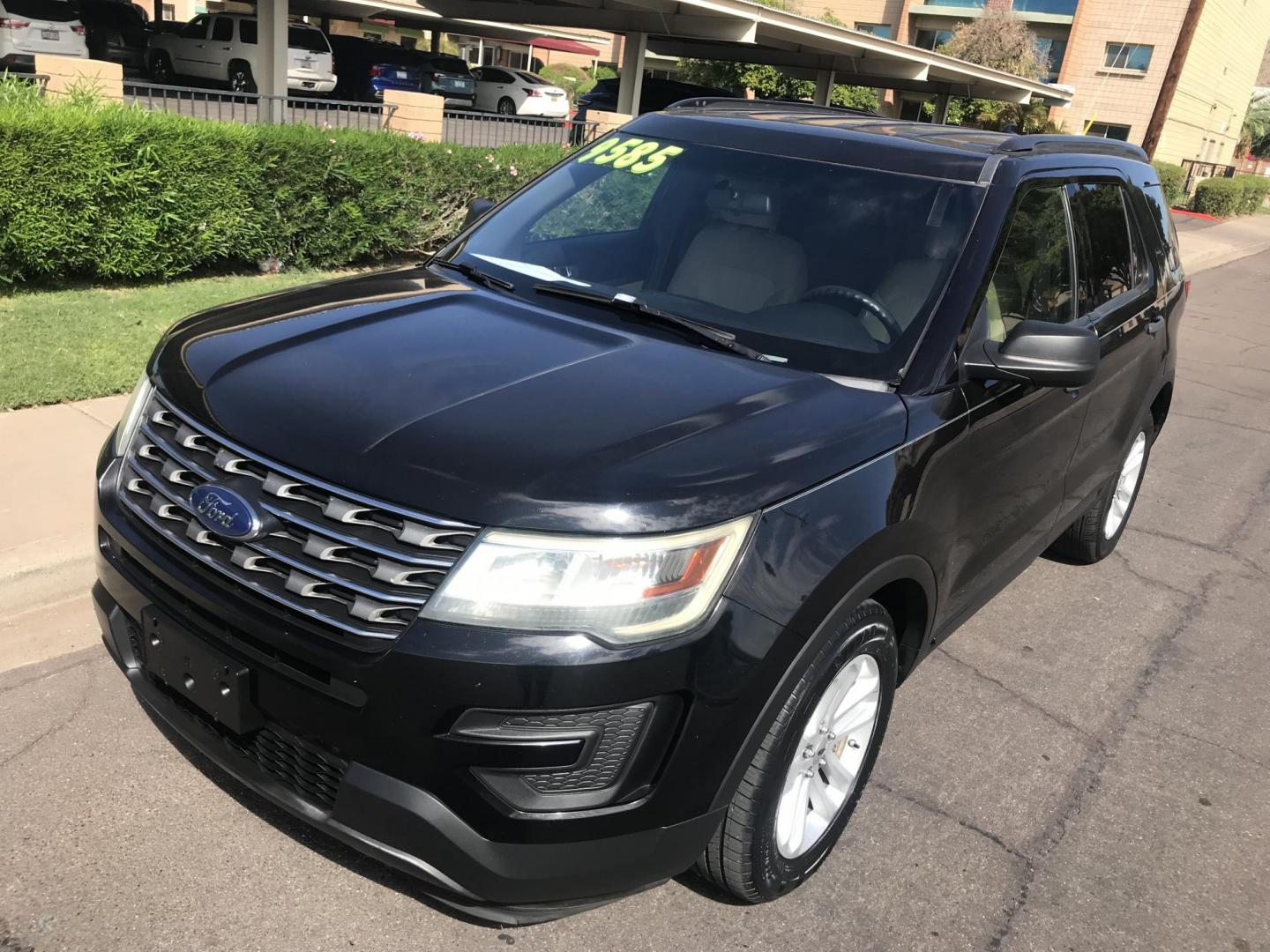 2016 black /tan Ford Explorer Base FWD (1FM5K7B89GG) with an 3.5L V6 DOHC 24V engine, 6A transmission, located at 323 E Dunlap Ave., Phoenix, AZ, 85020, (602) 331-9000, 33.567677, -112.069000 - 2016 FORD EXPLORER SUV with 3rd ROW SEATING,.......EXCELLENT condition,.... Ice Cold A/C, Black and tan interior with nice cloth seats in near perfect condition, Newer Tires, Backup Camera,Premium Sound Stereo/CD Player, Gorgeous tinted sunroof, 3RD Row seating , This suv is gorgeous inside and out - Photo#1