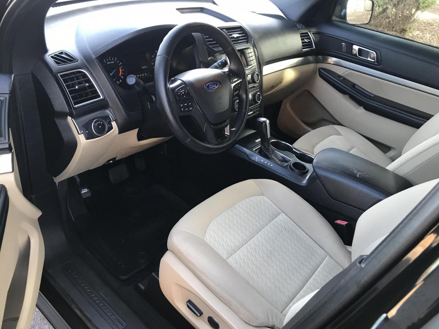 2016 black /tan Ford Explorer Base FWD (1FM5K7B89GG) with an 3.5L V6 DOHC 24V engine, 6A transmission, located at 323 E Dunlap Ave., Phoenix, AZ, 85020, (602) 331-9000, 33.567677, -112.069000 - 2016 FORD EXPLORER SUV with 3rd ROW SEATING,.......EXCELLENT condition,.... Ice Cold A/C, Black and tan interior with nice cloth seats in near perfect condition, Newer Tires, Backup Camera,Premium Sound Stereo/CD Player, Gorgeous tinted sunroof, 3RD Row seating , This suv is gorgeous inside and out - Photo#12
