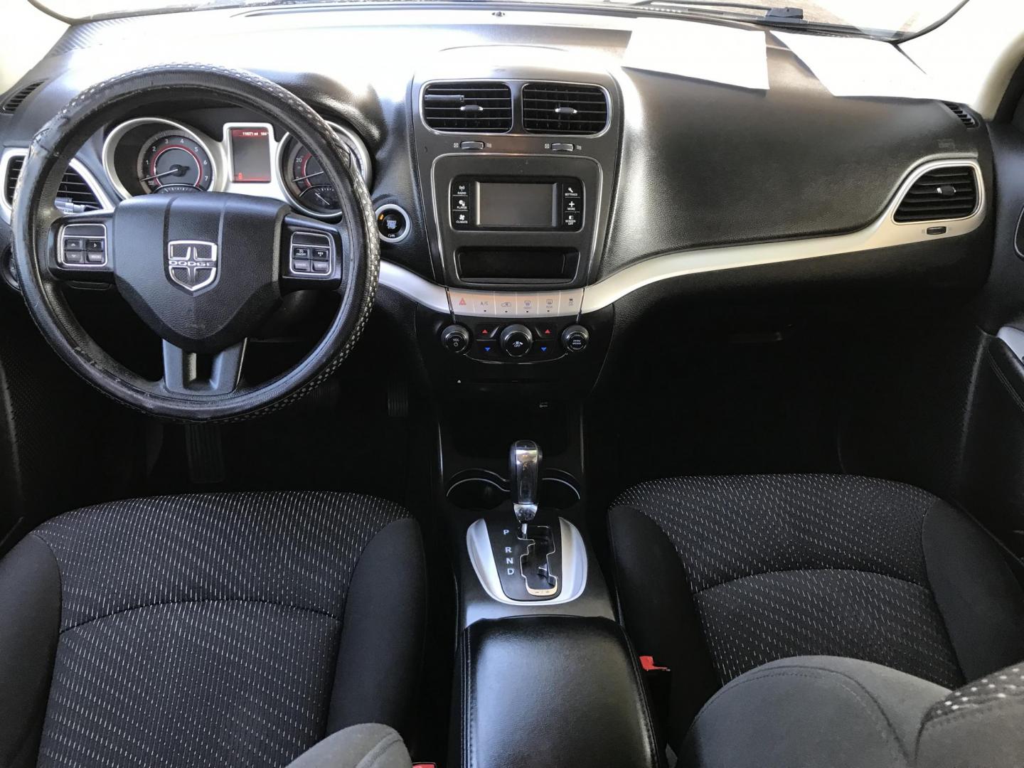 2016 black /gray Dodge Journey SE (3C4PDCAB6GT) with an 2.4L L4 DOHC 16V engine, 4A transmission, located at 323 E Dunlap Ave., Phoenix, AZ, 85020, (602) 331-9000, 33.567677, -112.069000 - Photo#10