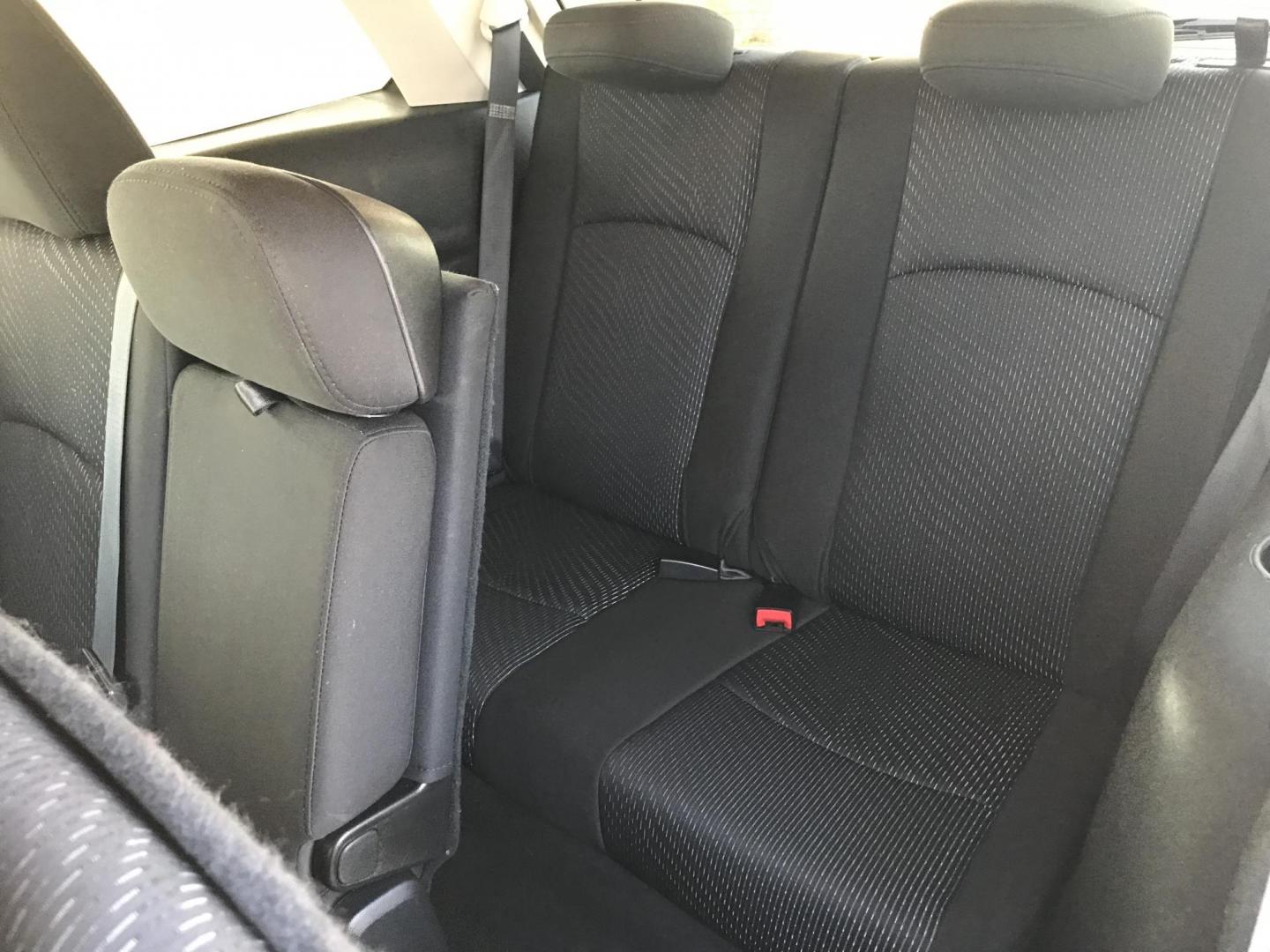 2016 black /gray Dodge Journey SE (3C4PDCAB6GT) with an 2.4L L4 DOHC 16V engine, 4A transmission, located at 323 E Dunlap Ave., Phoenix, AZ, 85020, (602) 331-9000, 33.567677, -112.069000 - Photo#12