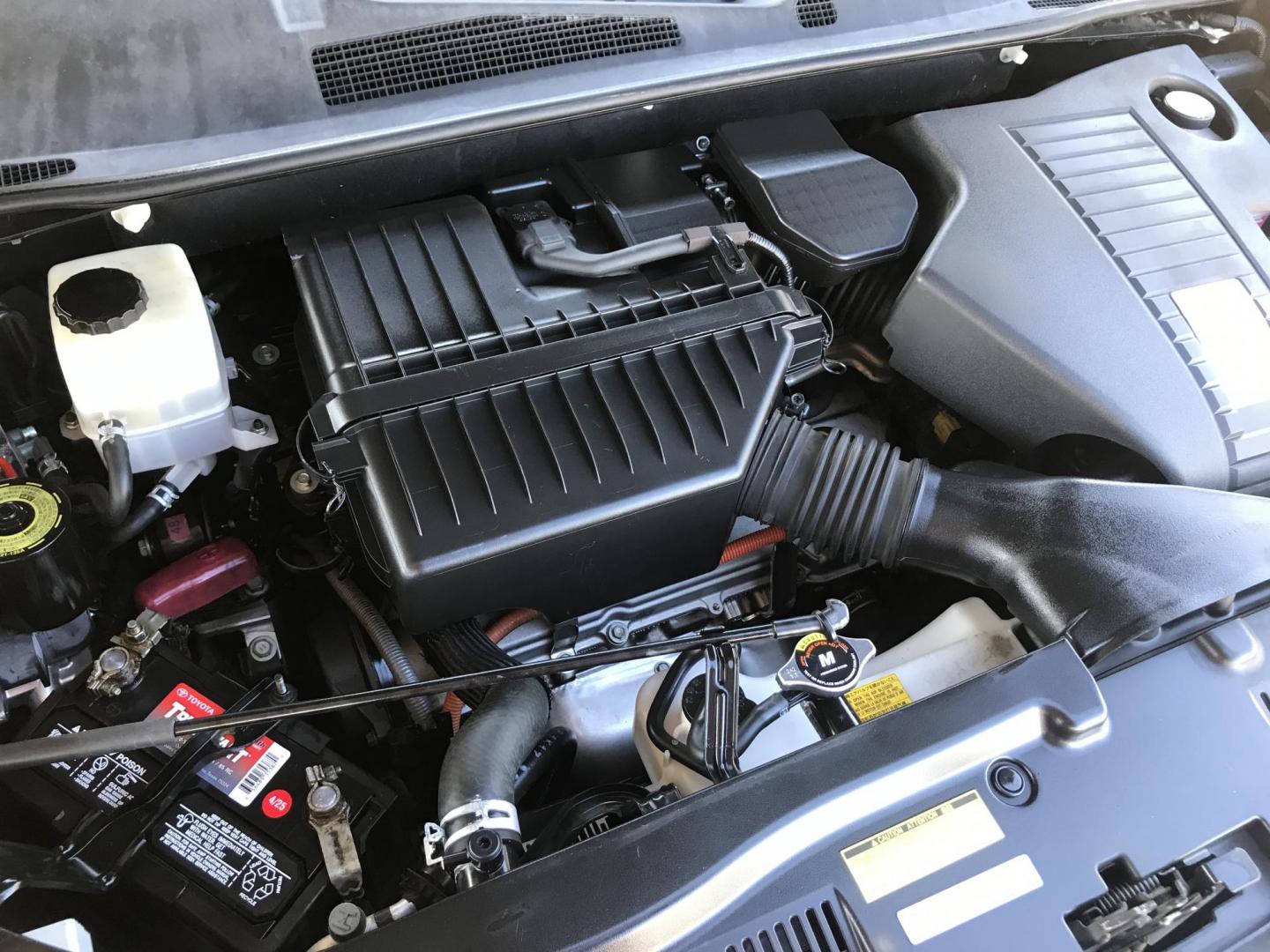 2008 black /gray Toyota Highlander Hybrid Limited 4WD (JTEEW44A482) with an 3.3L V6 DOHC 24V HYBRID engine, Automatic CVT Overdrive transmission, located at 323 E Dunlap Ave., Phoenix, AZ, 85020, (602) 331-9000, 33.567677, -112.069000 - 2008 TOYOTA HIGHLANDER LIMITED EDITION SUV AWD 4WD HYBRID ,..... with 3RD ROW SEATING, Great Family SUV .... A Must See!!!...Automatic, 3.3L Engine, 224k miles, Ice cold AC. Sunroof, Backup Camera, Navigation, Power Options, Alloy Wheels.. The SUV is gorgeous inside and out. Beautiful Black Exterior - Photo#18
