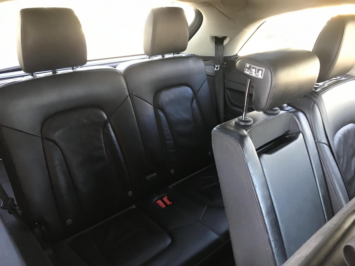 2012 black /black Audi Q7 3.0 Premium quattro (WA1LGBFE8CD) with an 3.0L V6 DOHC 24V TURBO engine, 8-Speed Automatic transmission, located at 323 E Dunlap Ave., Phoenix, AZ, 85020, (602) 331-9000, 33.567677, -112.069000 - 2012 AUDI Q7 SUV AWD 4WD, Premium , ____ 3RD ROW SEATING____ A Must See!!!...Automatic, 3.0T Engine, LOW 113k original miles, Ice cold AC. Panorama Roof. Rear Headrest Monitors, The SUV is gorgeous inside and out. Power Options, Premium Sound CD Player, Beautiful Black Exterior with black leather s - Photo#10