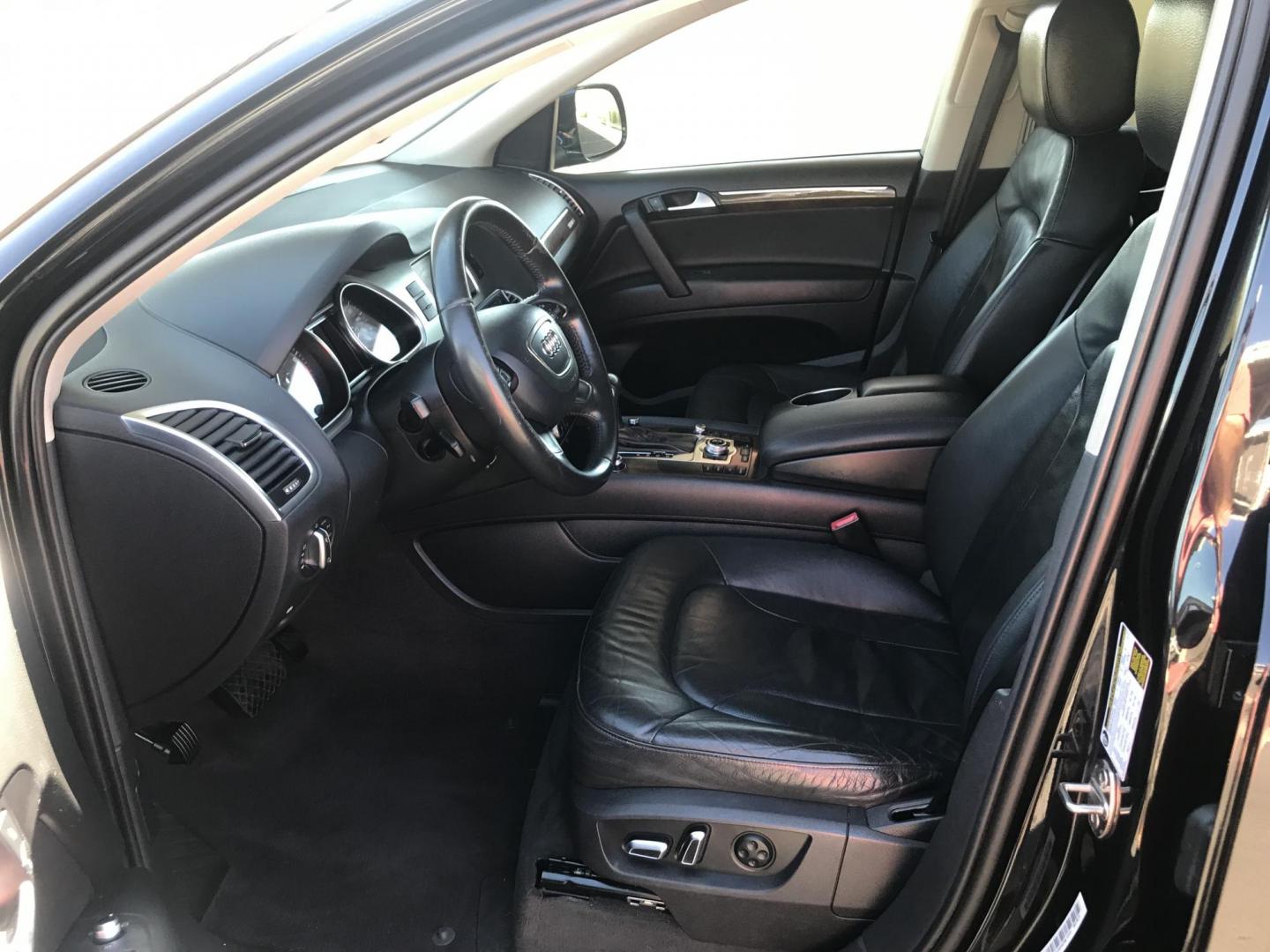 2012 black /black Audi Q7 3.0 Premium quattro (WA1LGBFE8CD) with an 3.0L V6 DOHC 24V TURBO engine, 8-Speed Automatic transmission, located at 323 E Dunlap Ave., Phoenix, AZ, 85020, (602) 331-9000, 33.567677, -112.069000 - 2012 AUDI Q7 SUV AWD 4WD, Premium , ____ 3RD ROW SEATING____ A Must See!!!...Automatic, 3.0T Engine, LOW 113k original miles, Ice cold AC. Panorama Roof. Rear Headrest Monitors, The SUV is gorgeous inside and out. Power Options, Premium Sound CD Player, Beautiful Black Exterior with black leather s - Photo#14