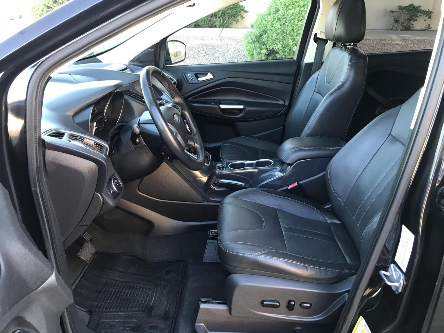 2013 black /black Ford Escape Titanium 4WD (1FMCU9J97DU) with an 2.0L L4 DOHC 16V engine, 6-Speed Automatic transmission, located at 323 E Dunlap Ave., Phoenix, AZ, 85020, (602) 331-9000, 33.567677, -112.069000 - Photo#13